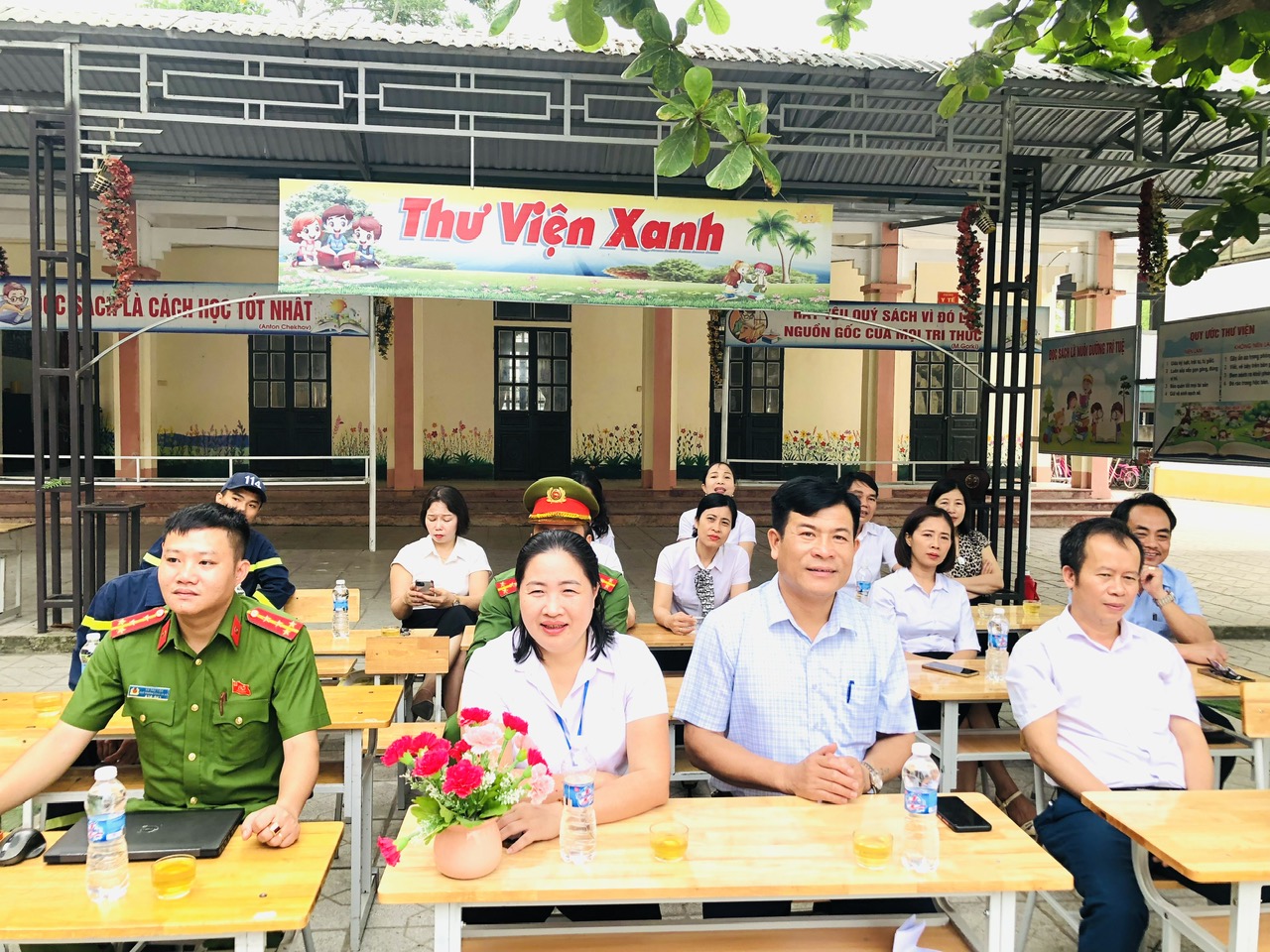 Anh-tin-bai