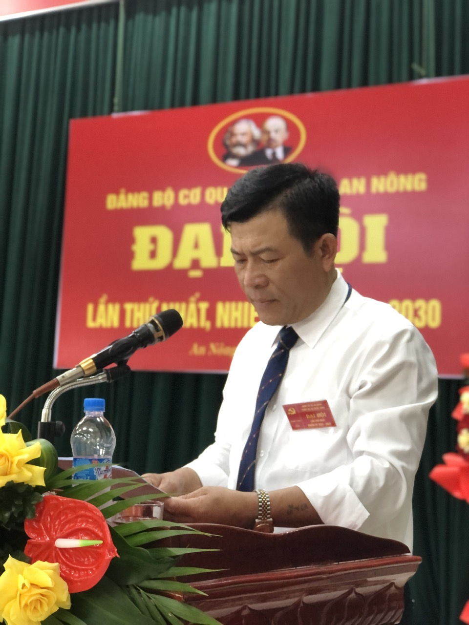 Anh-tin-bai