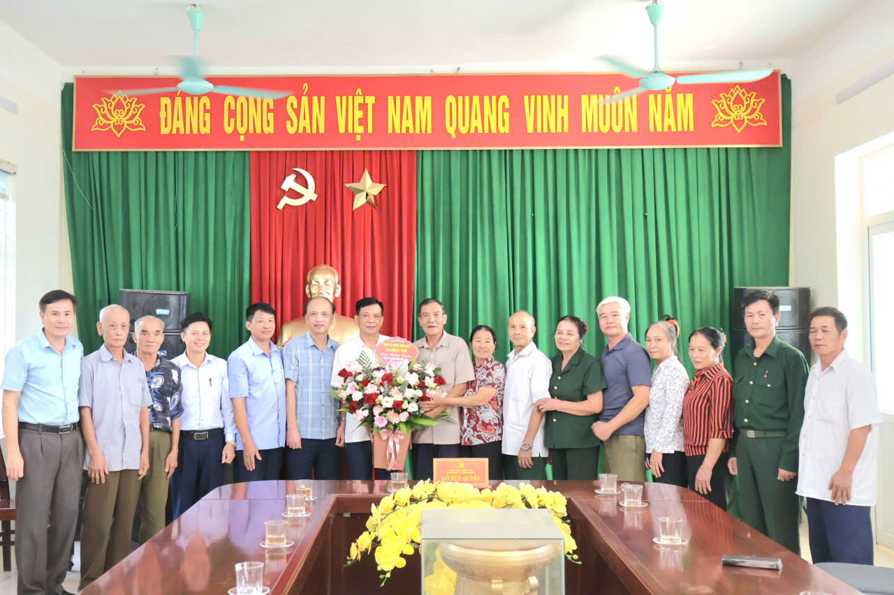 XÃ ĐỒNG TIẾN TỌA ĐÀM KỶ NIỆM 35 NĂM NGÀY QUỐC TẾ NGƯỜI CAO TUỔI