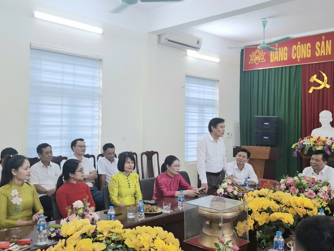 Anh-tin-bai