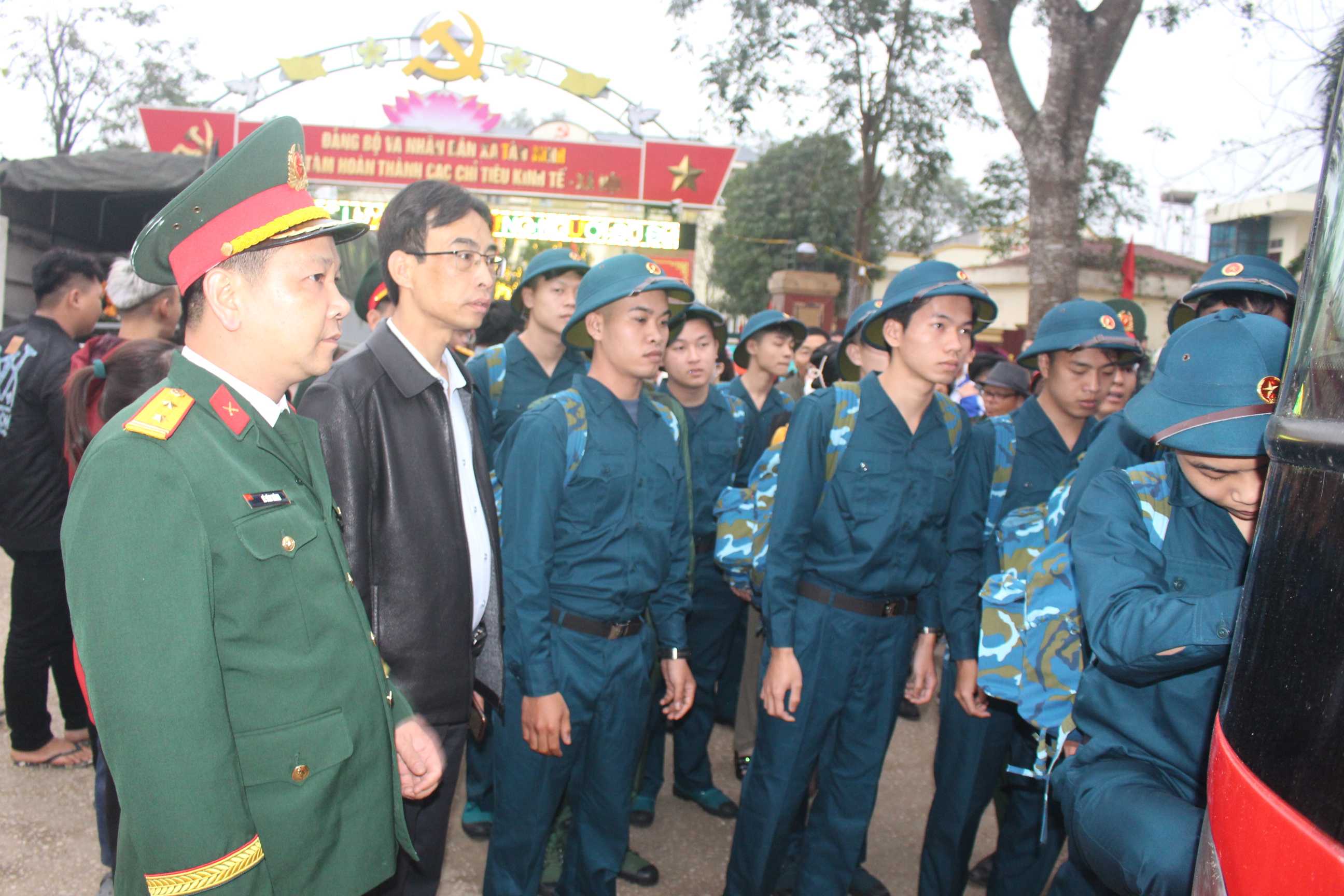 Anh-tin-bai
