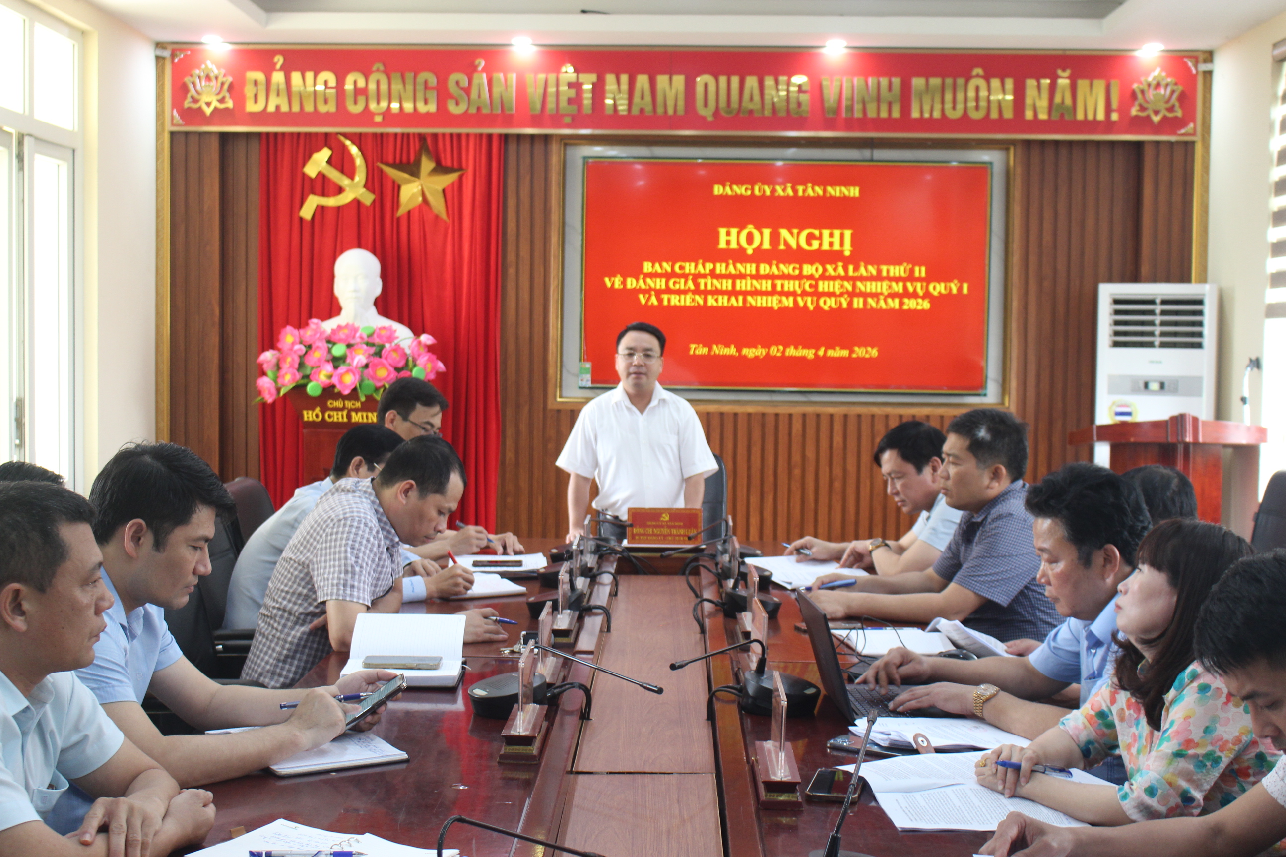 Anh-tin-bai