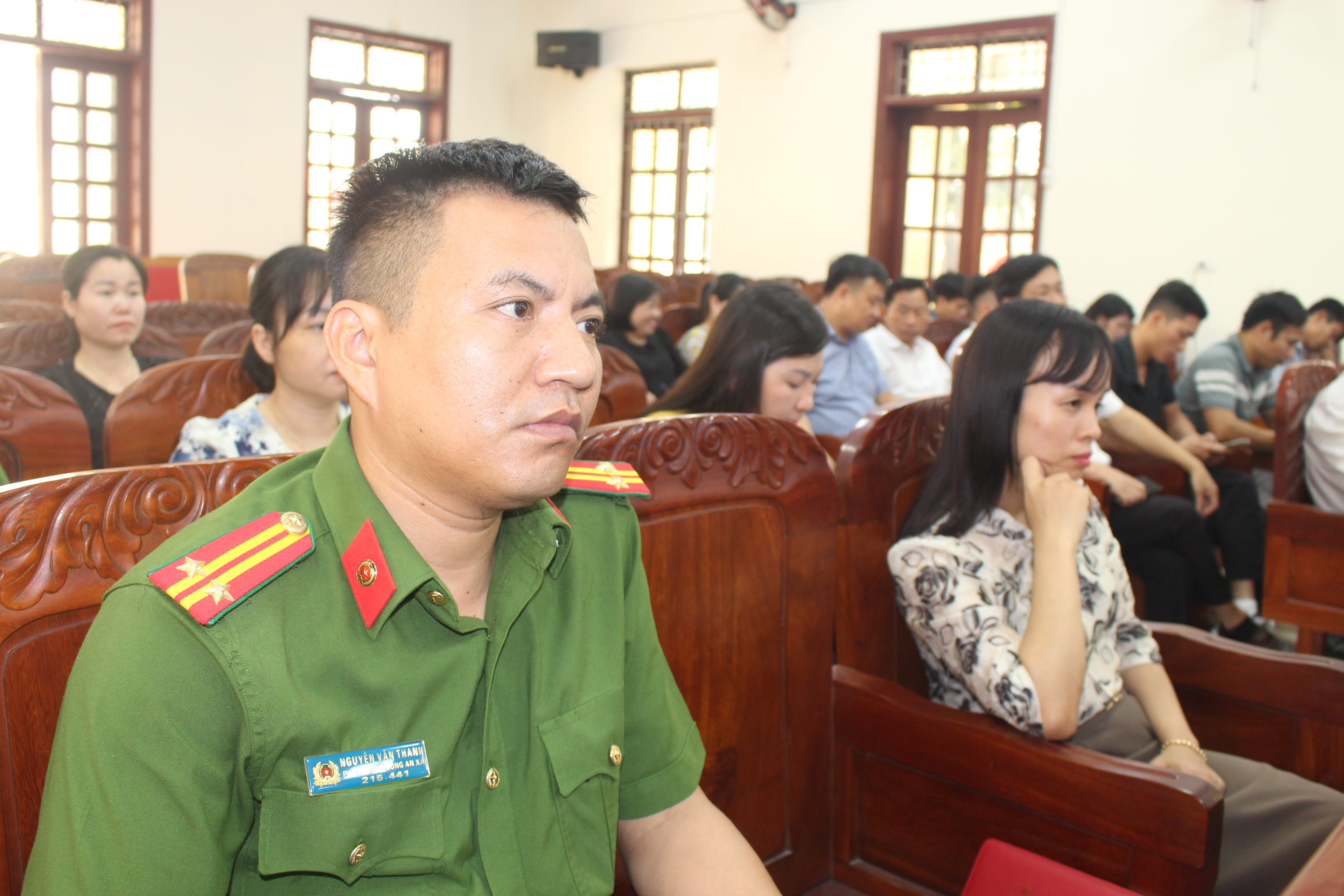 Anh-tin-bai