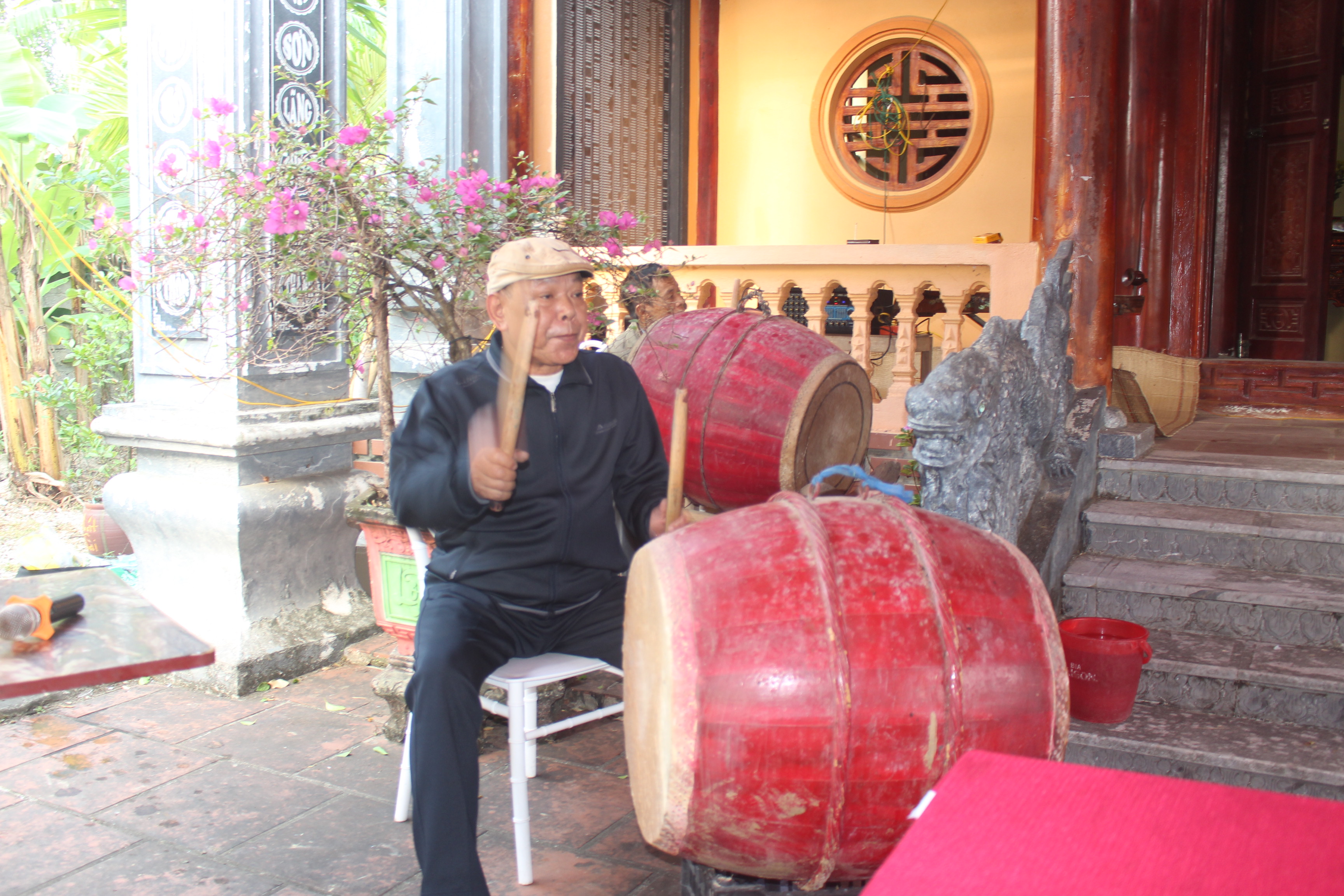 Anh-tin-bai
