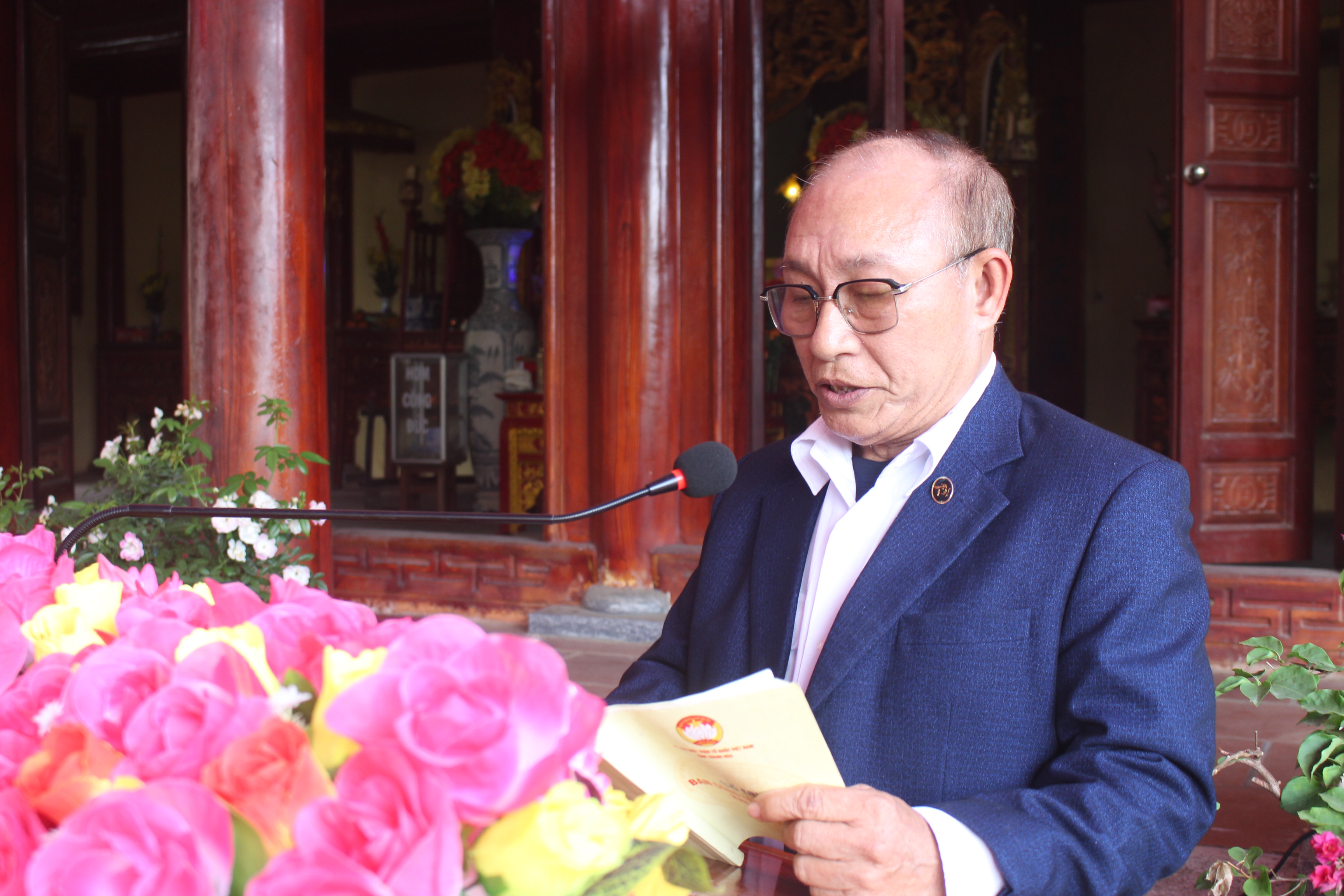 Anh-tin-bai