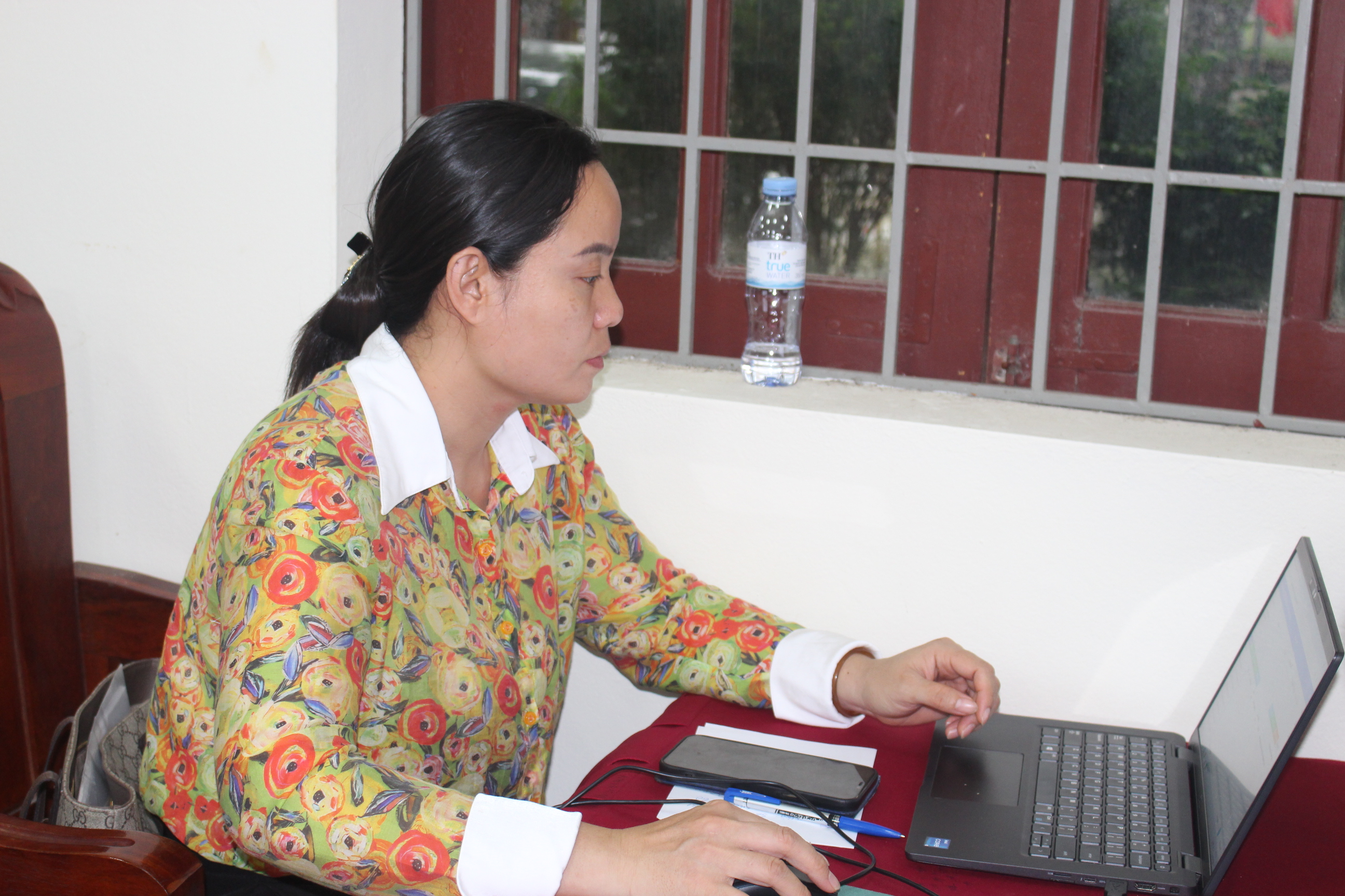 Anh-tin-bai