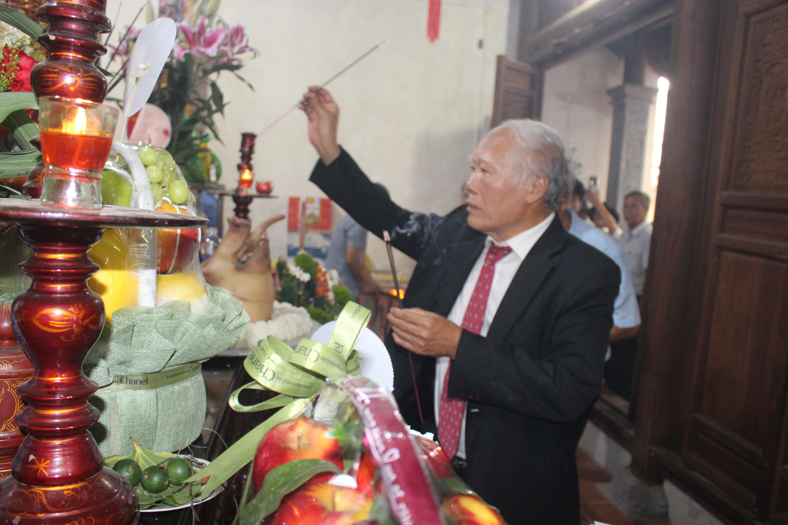 Anh-tin-bai