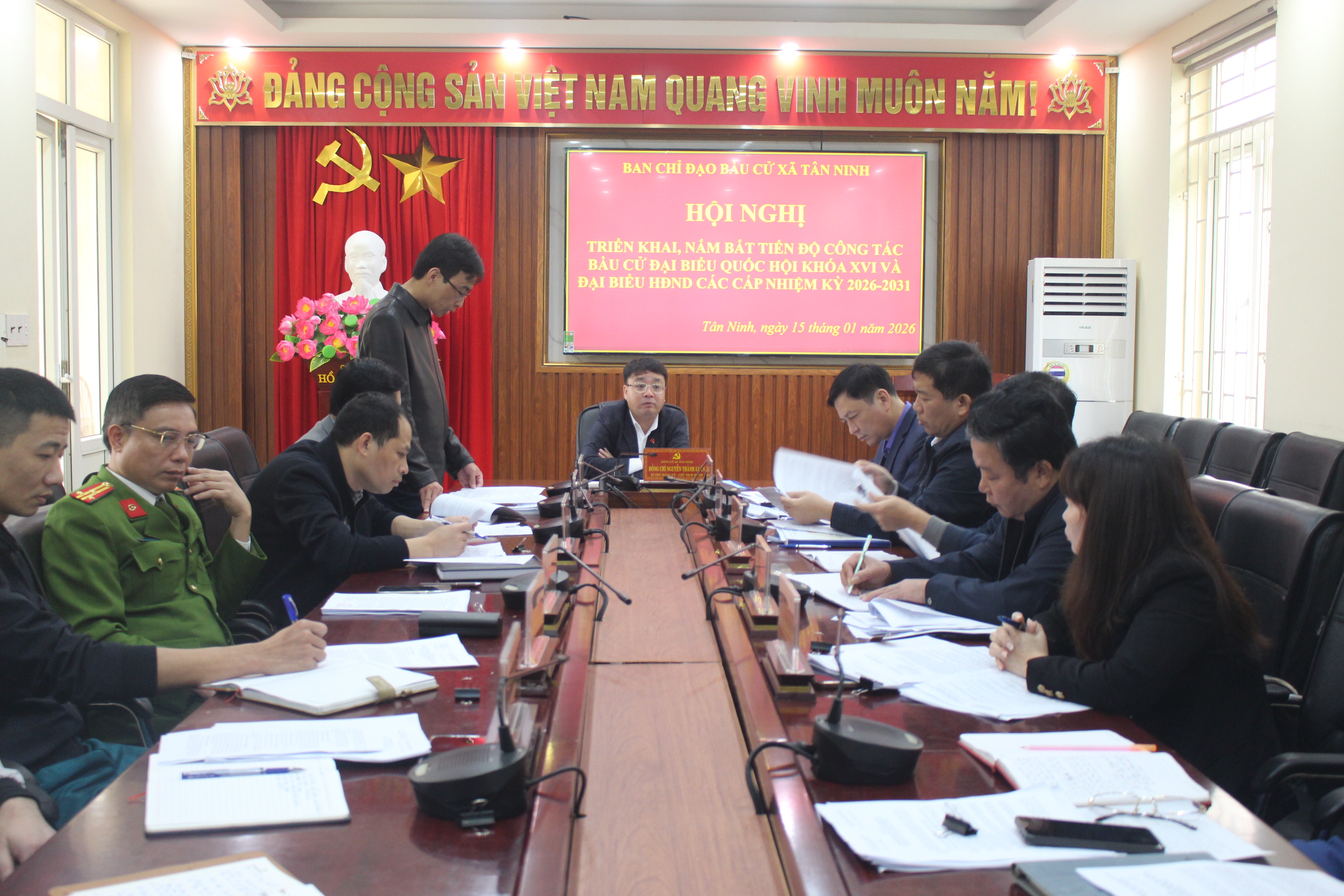 Anh-tin-bai