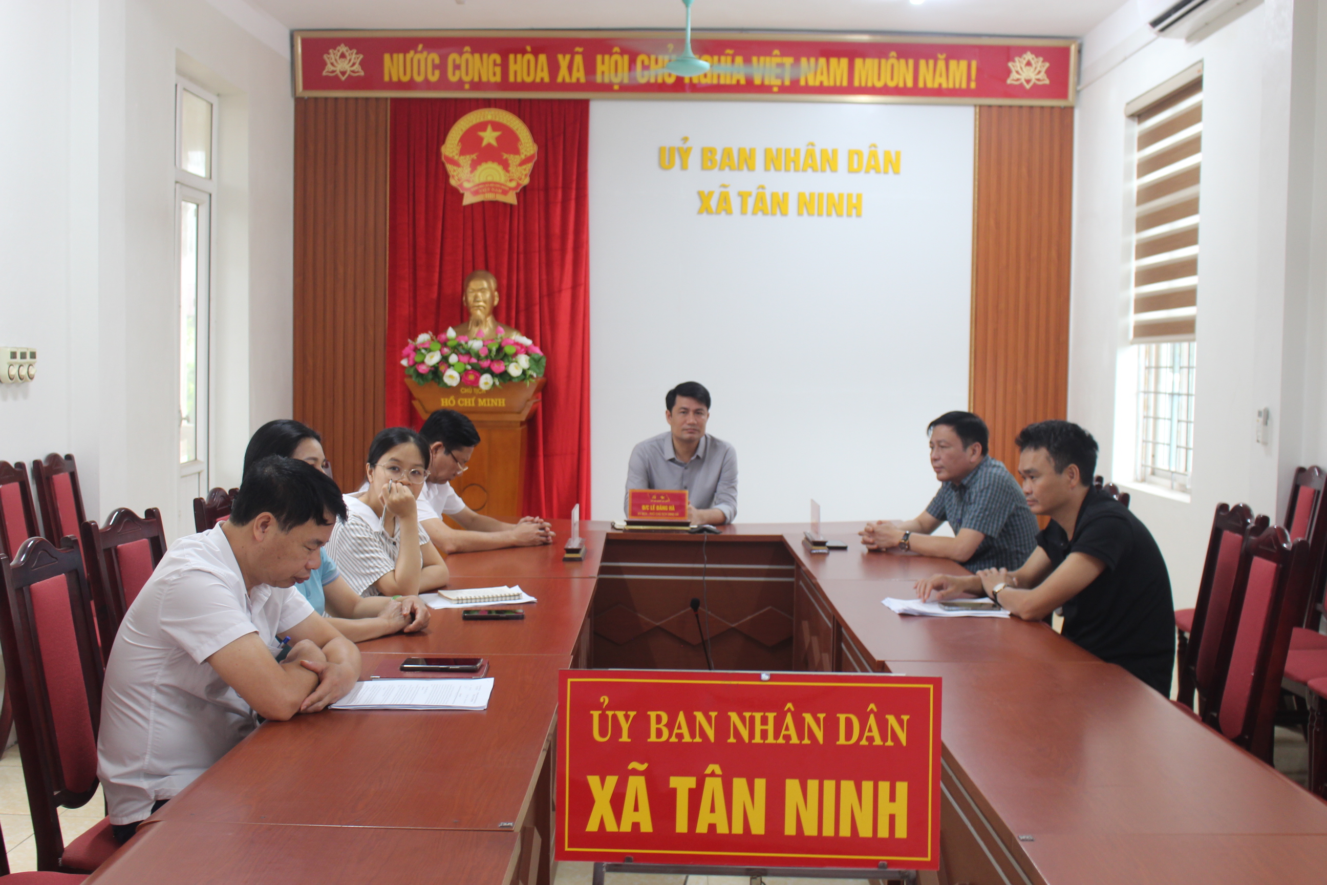 Xã Tân Ninh tham dự hội nghị quán triệt, phổ biến các luật mới năm 2026