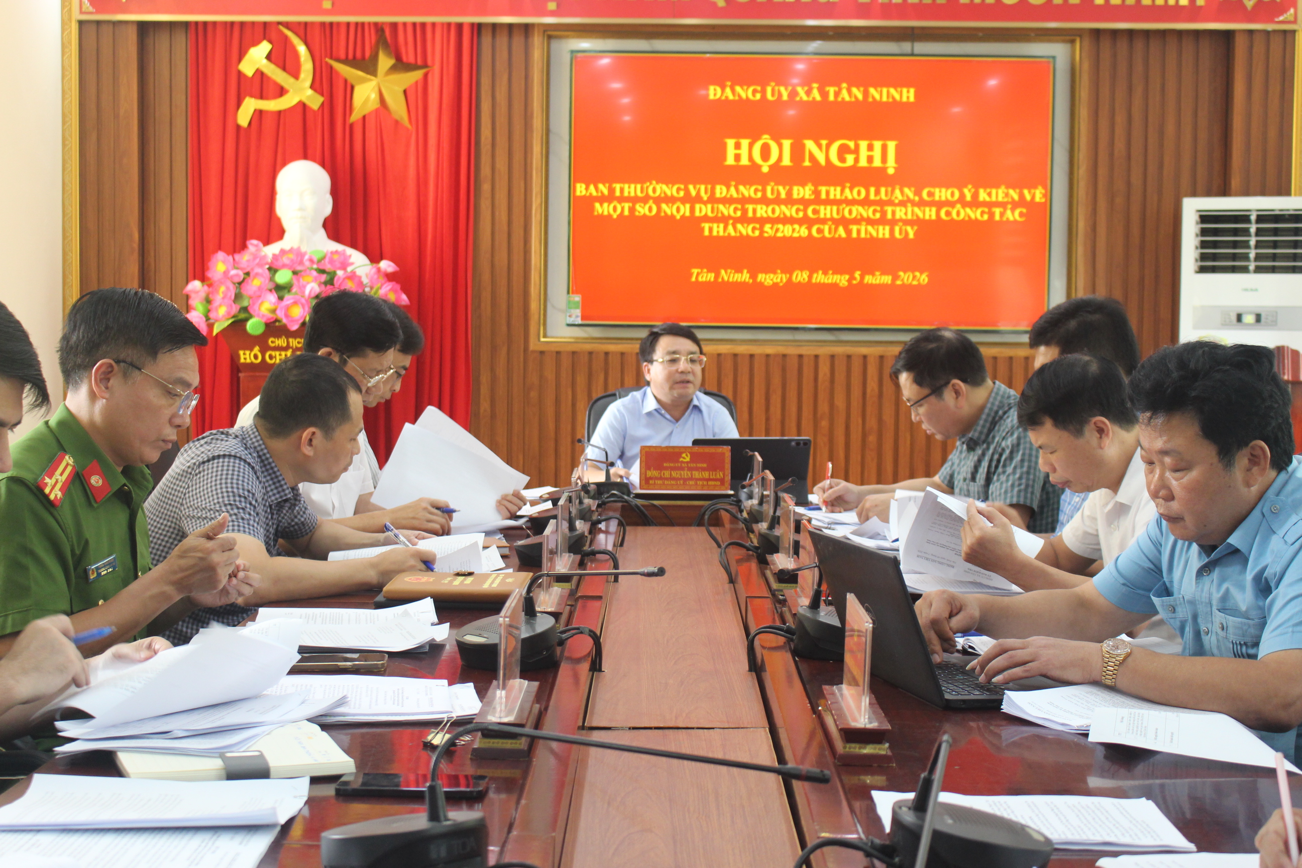 Anh-tin-bai