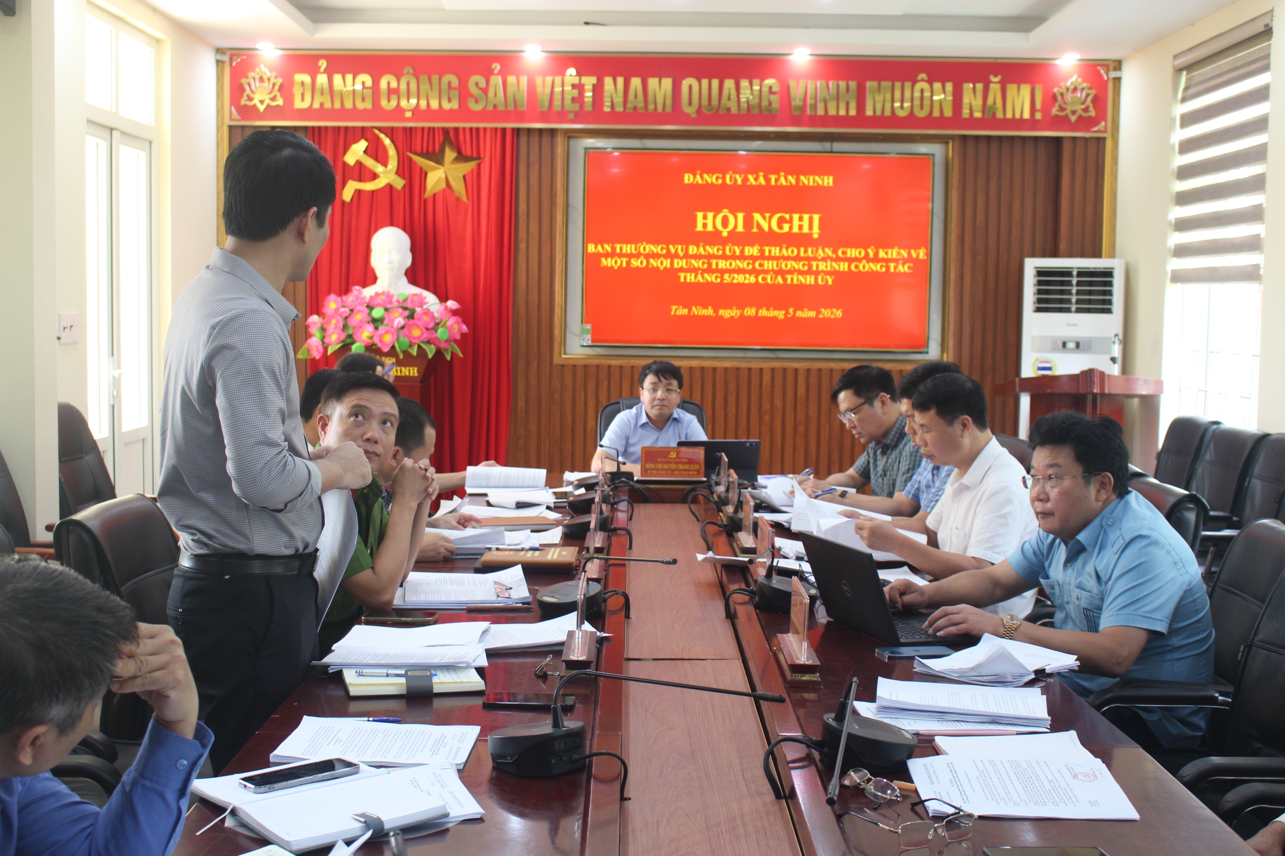 Anh-tin-bai