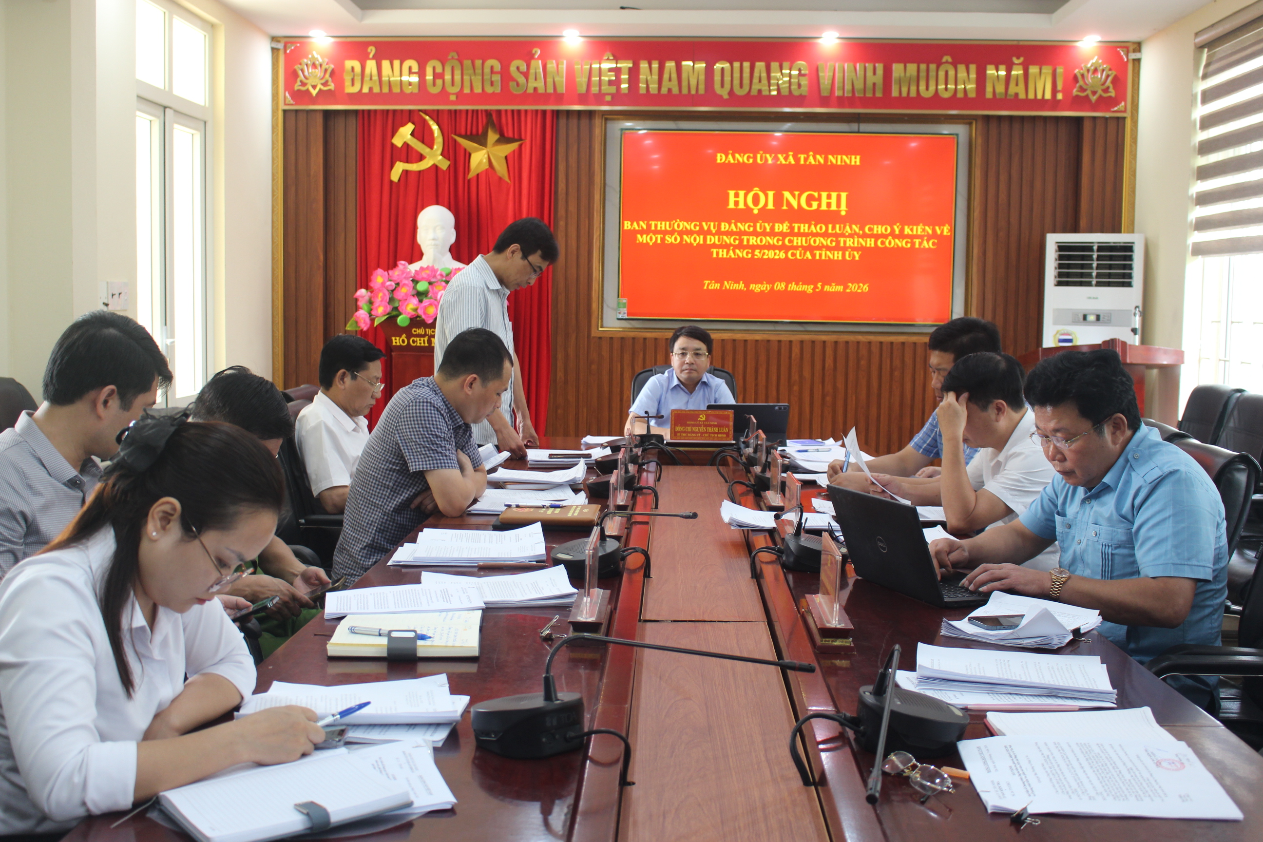 Anh-tin-bai