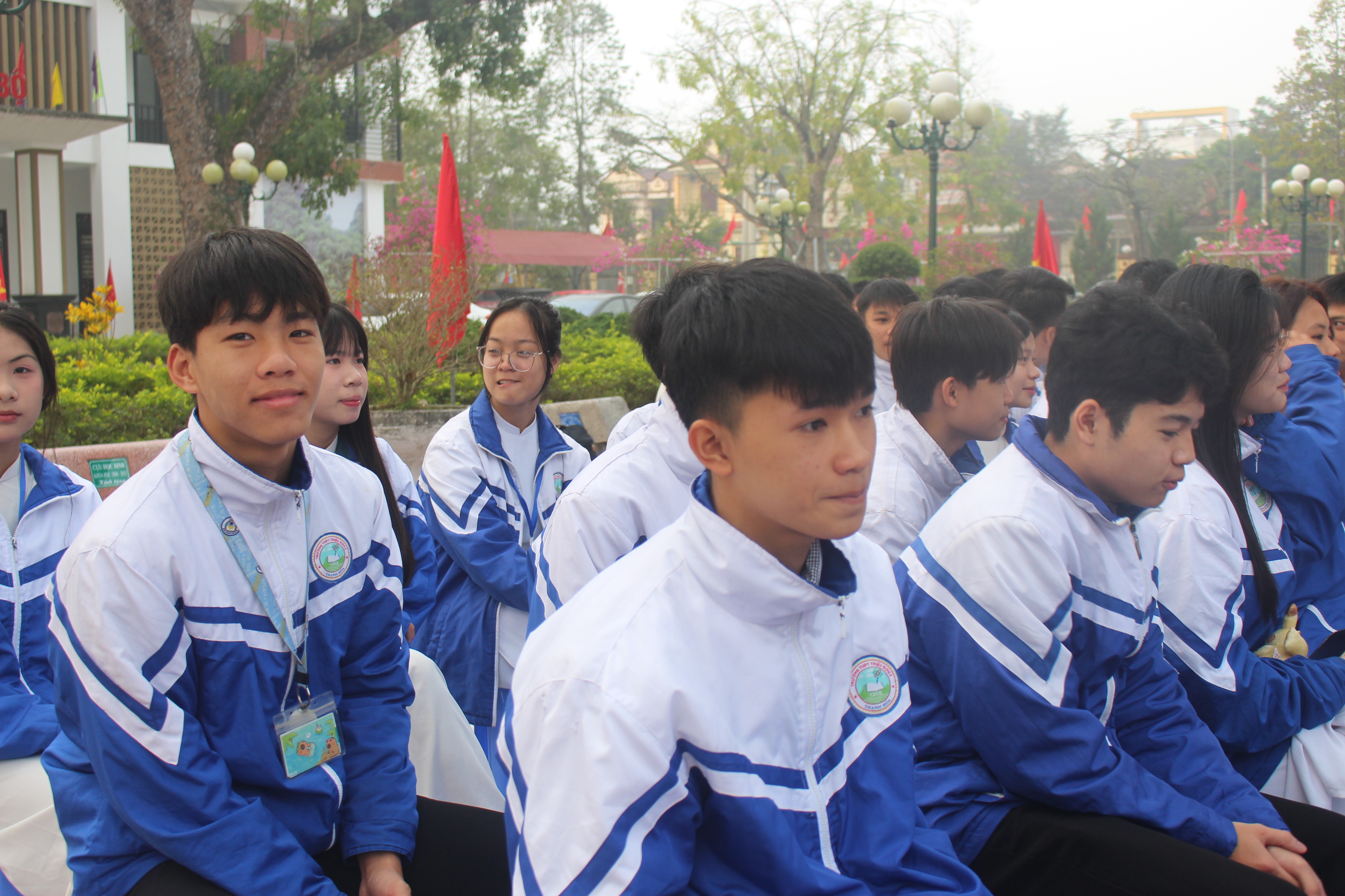 Anh-tin-bai
