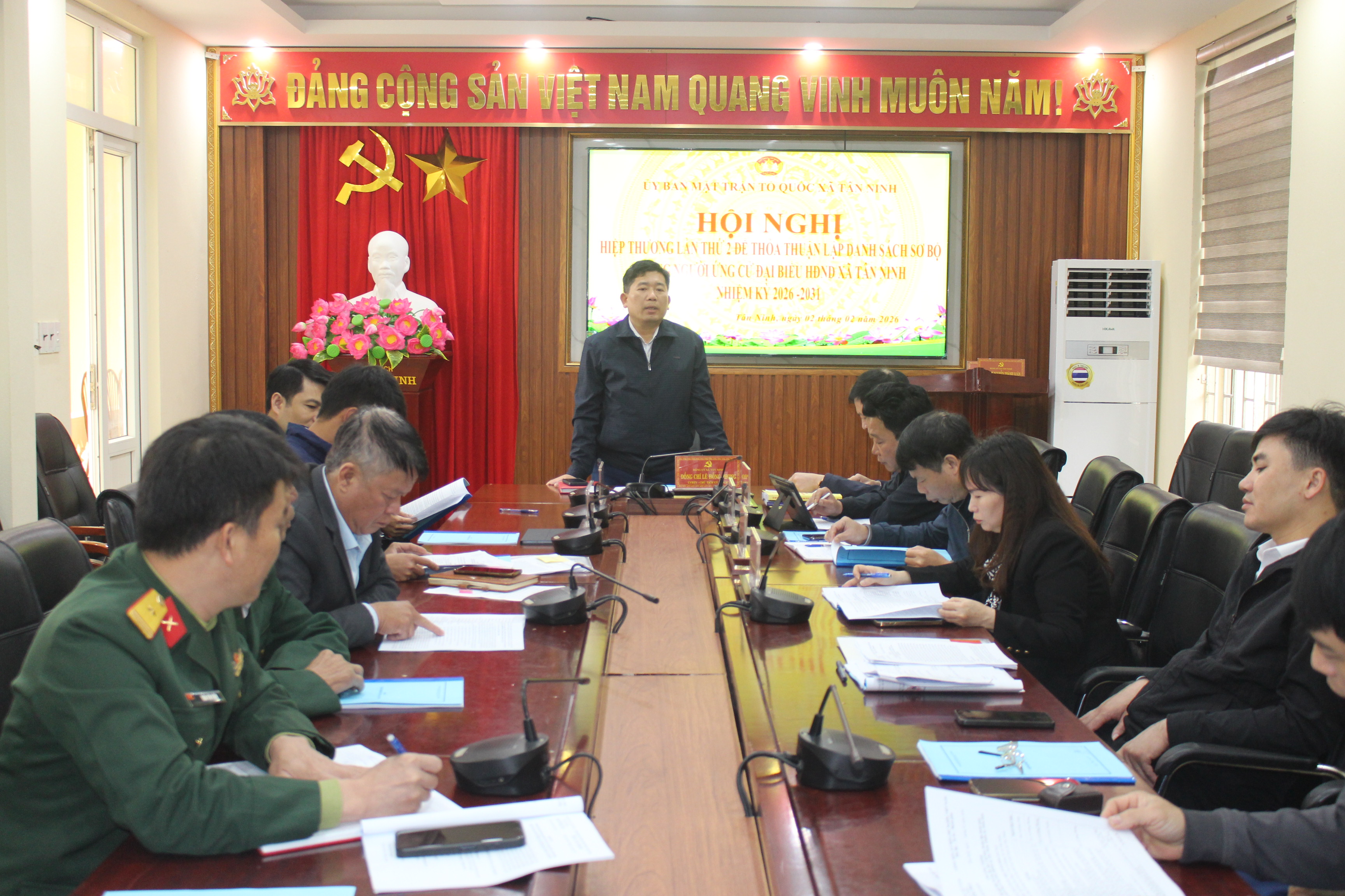 Anh-tin-bai