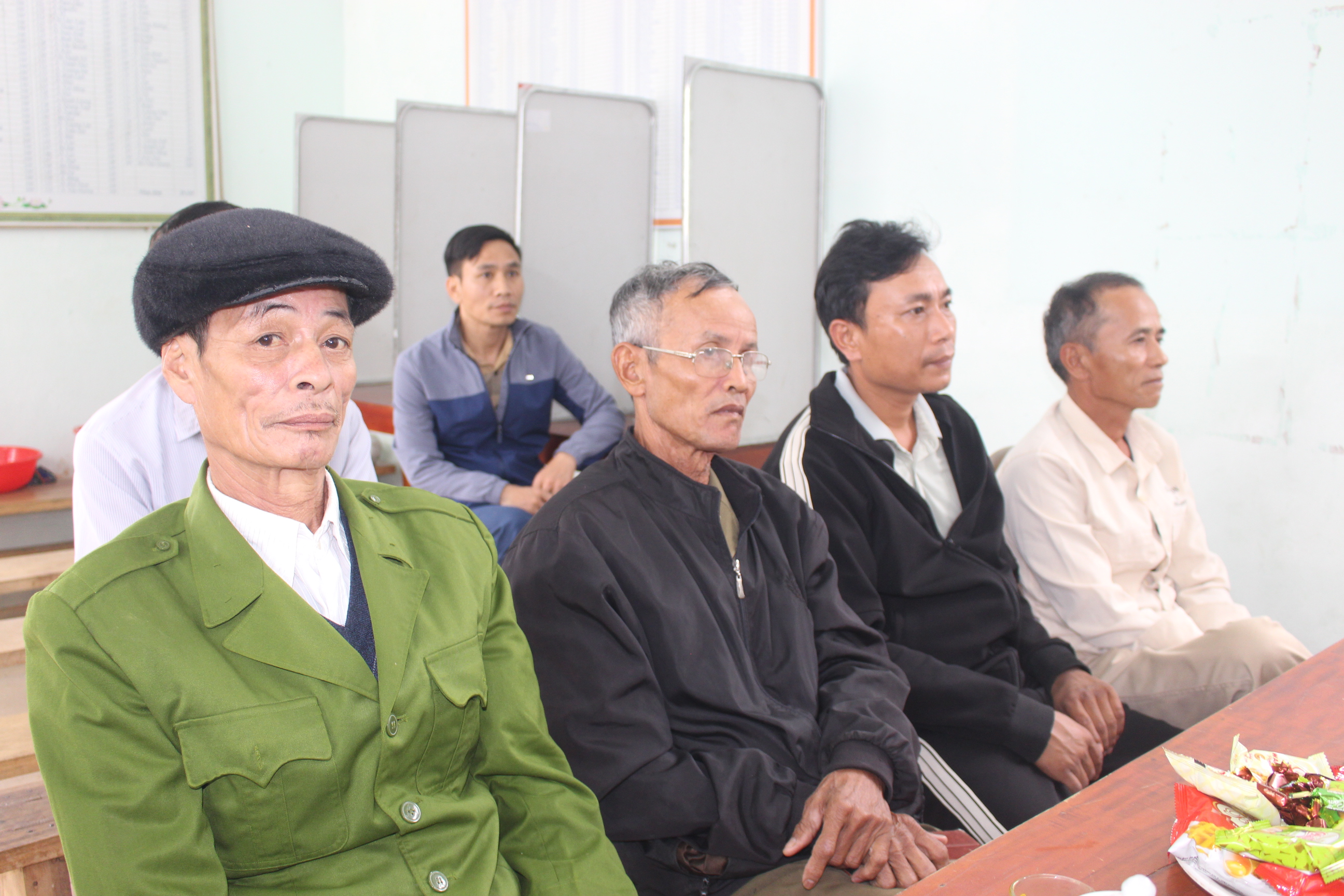 Anh-tin-bai