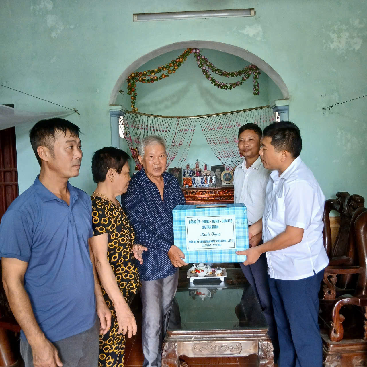 Anh-tin-bai