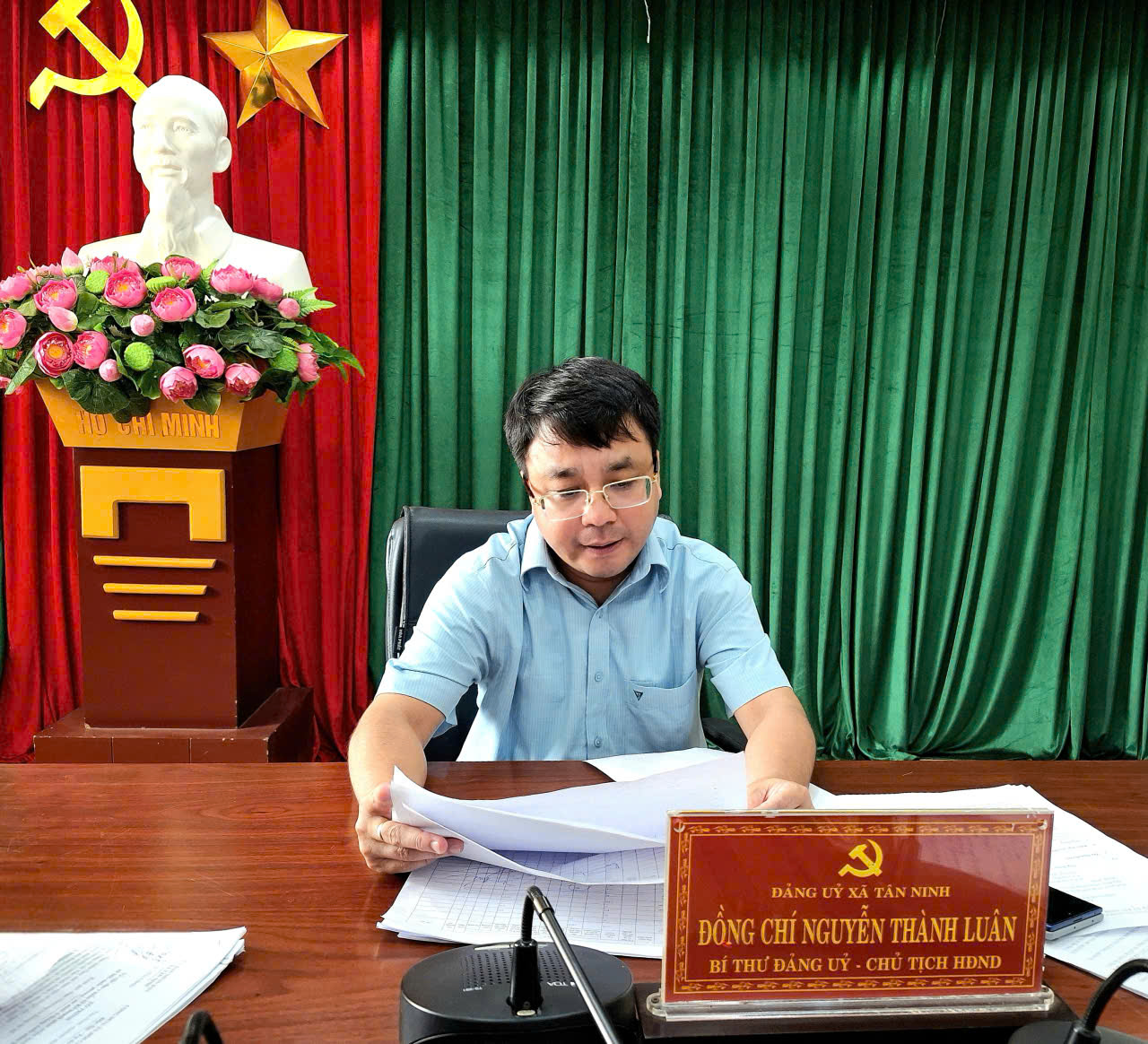 Anh-tin-bai