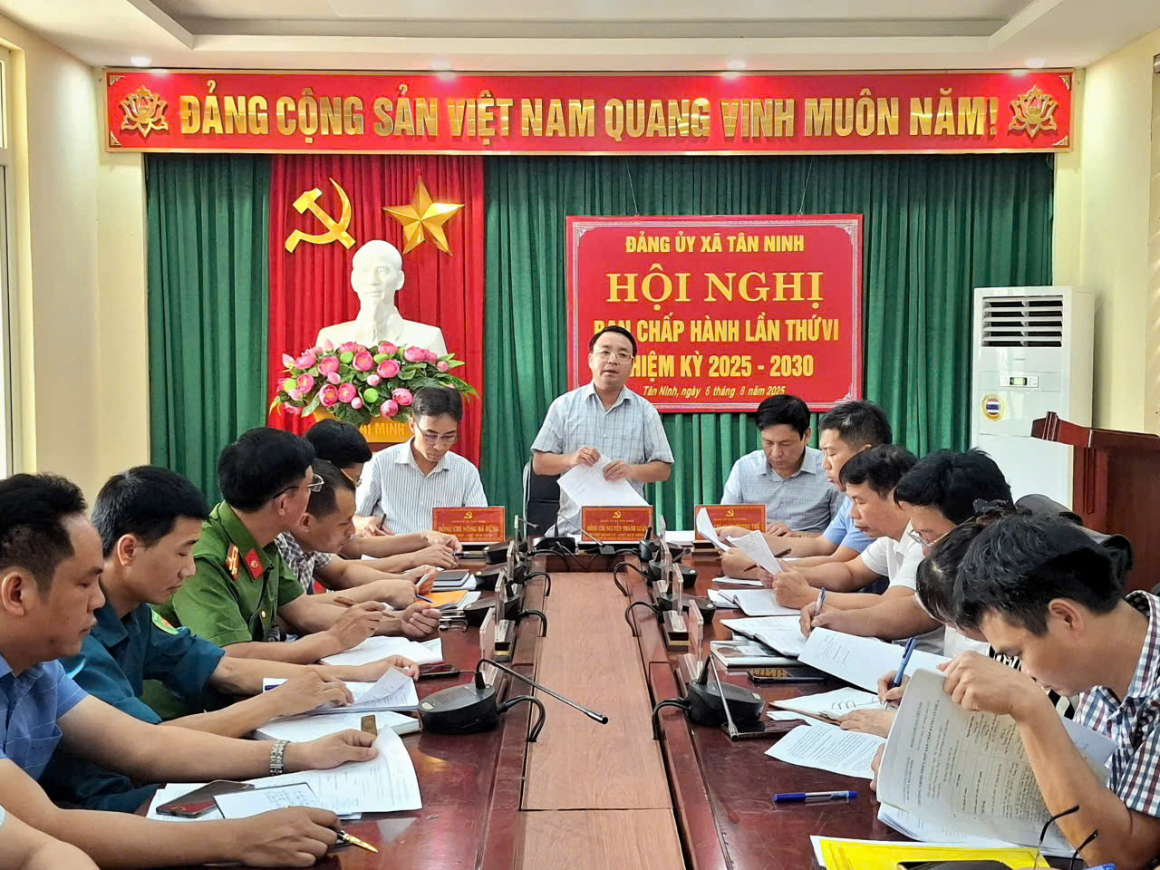 Hội nghị Ban chấp hành Đảng ủy xã Tân Ninh lần thứ 6, nhiệm kỳ 2025-2030
