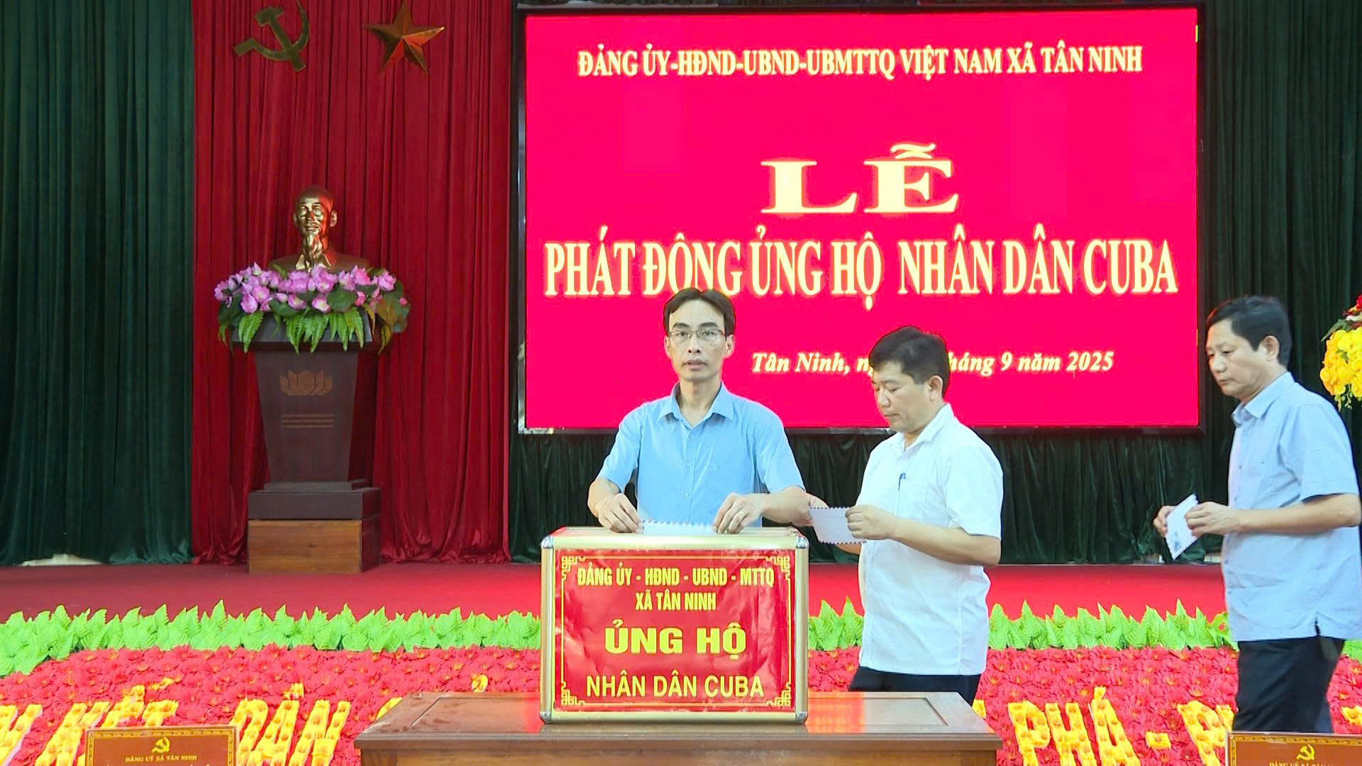 Anh-tin-bai