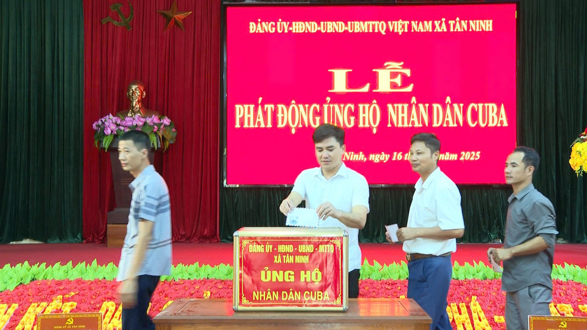 Anh-tin-bai