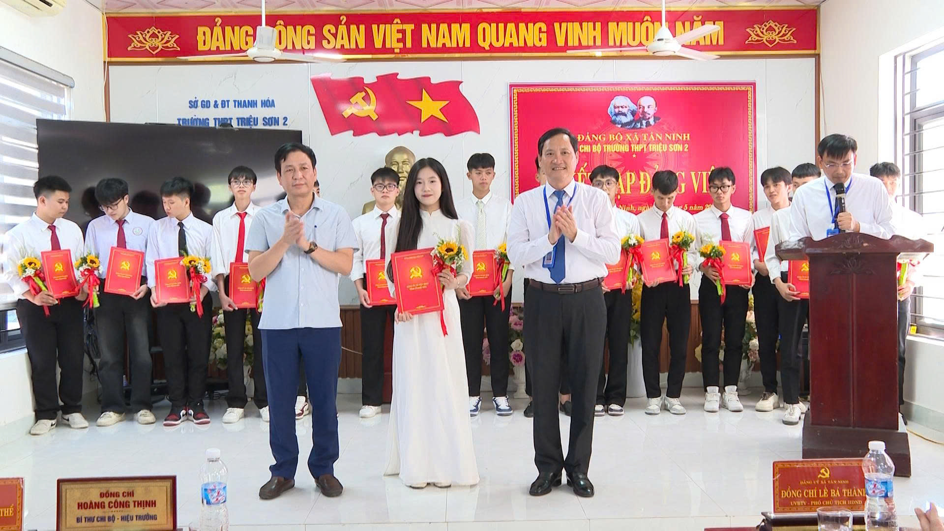 Anh-tin-bai