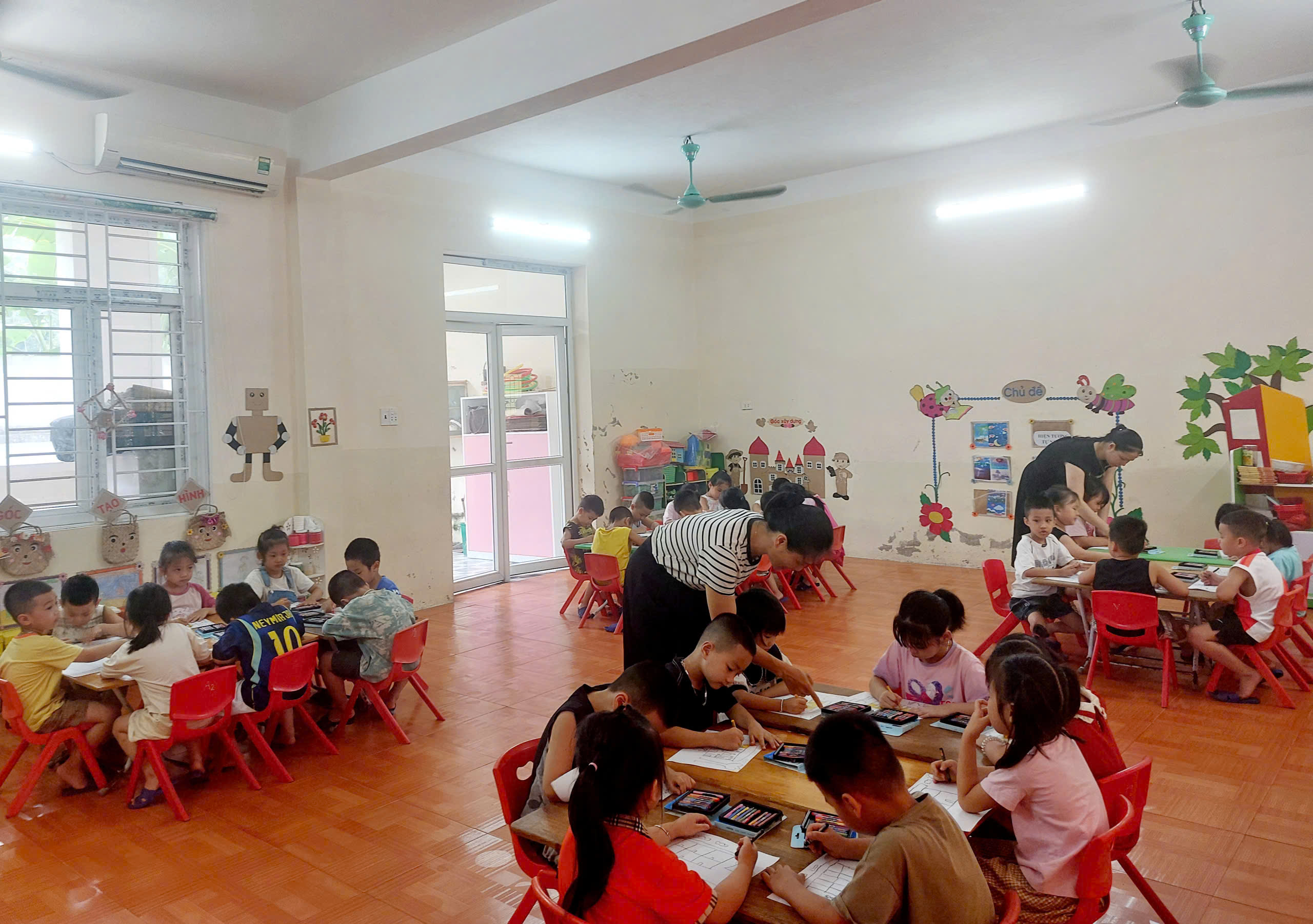 Các cơ sở giáo dục mầm non đảm bảo điều kiện dạy học xuyên hè