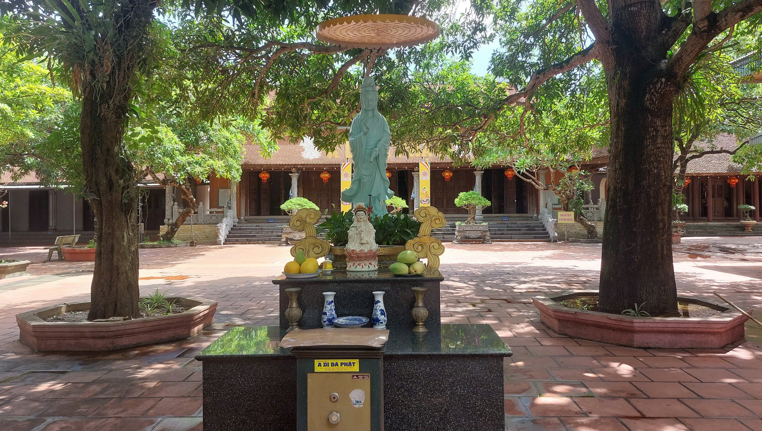 Anh-tin-bai