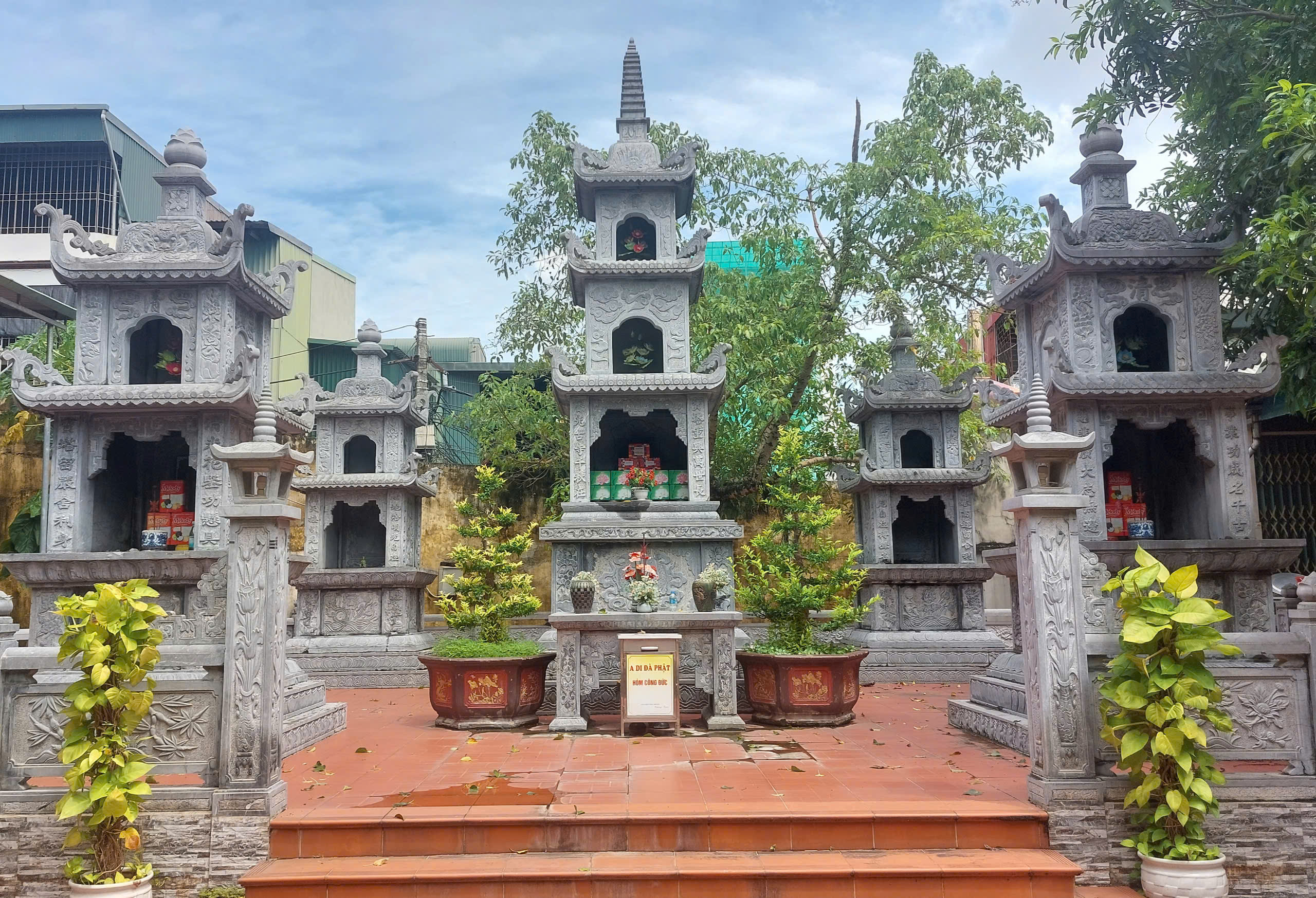 Anh-tin-bai