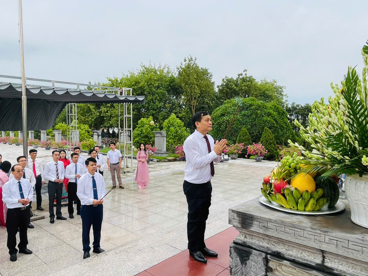 Anh-tin-bai