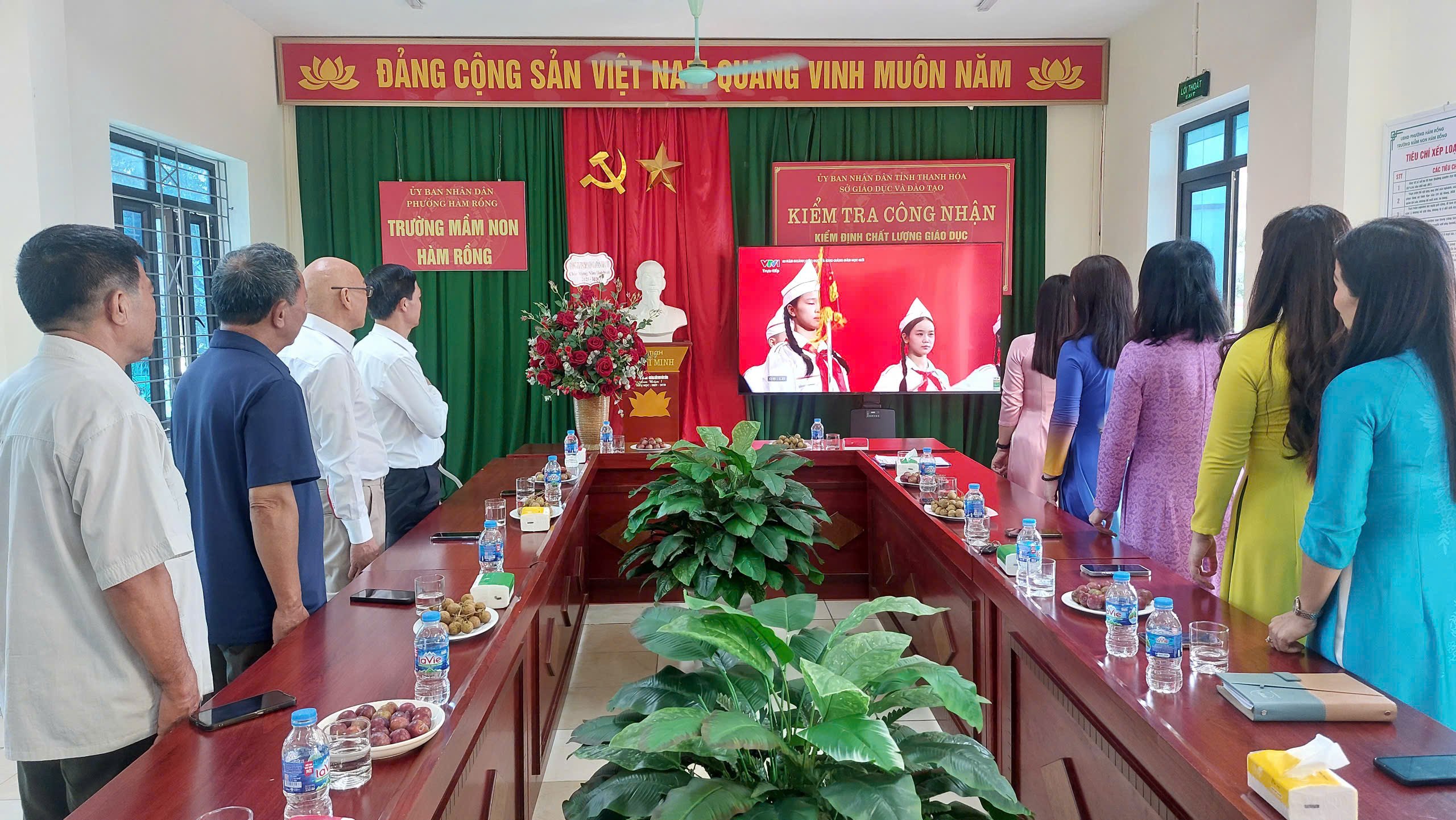 Anh-tin-bai
