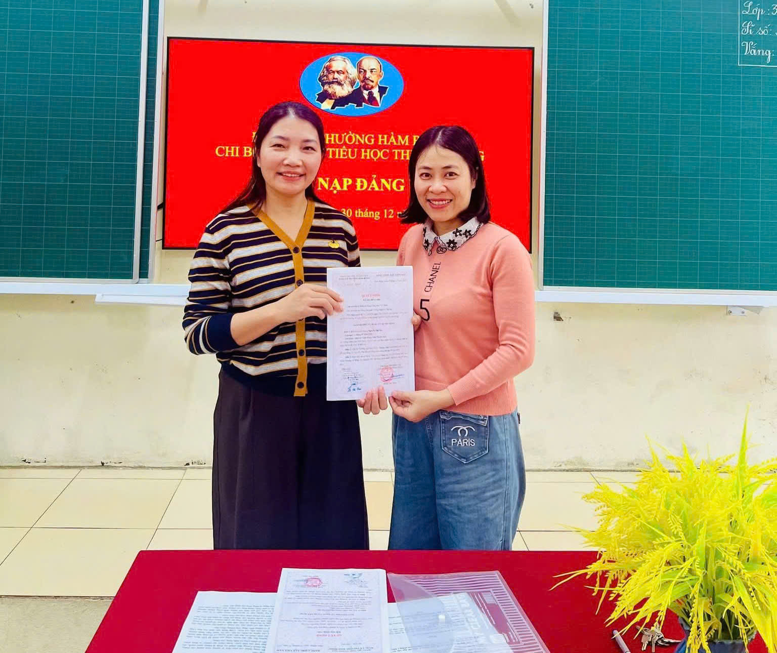 Đảng ủy phường Hàm Rồng xây dựng Đảng và hệ thống chính trị vững mạnh