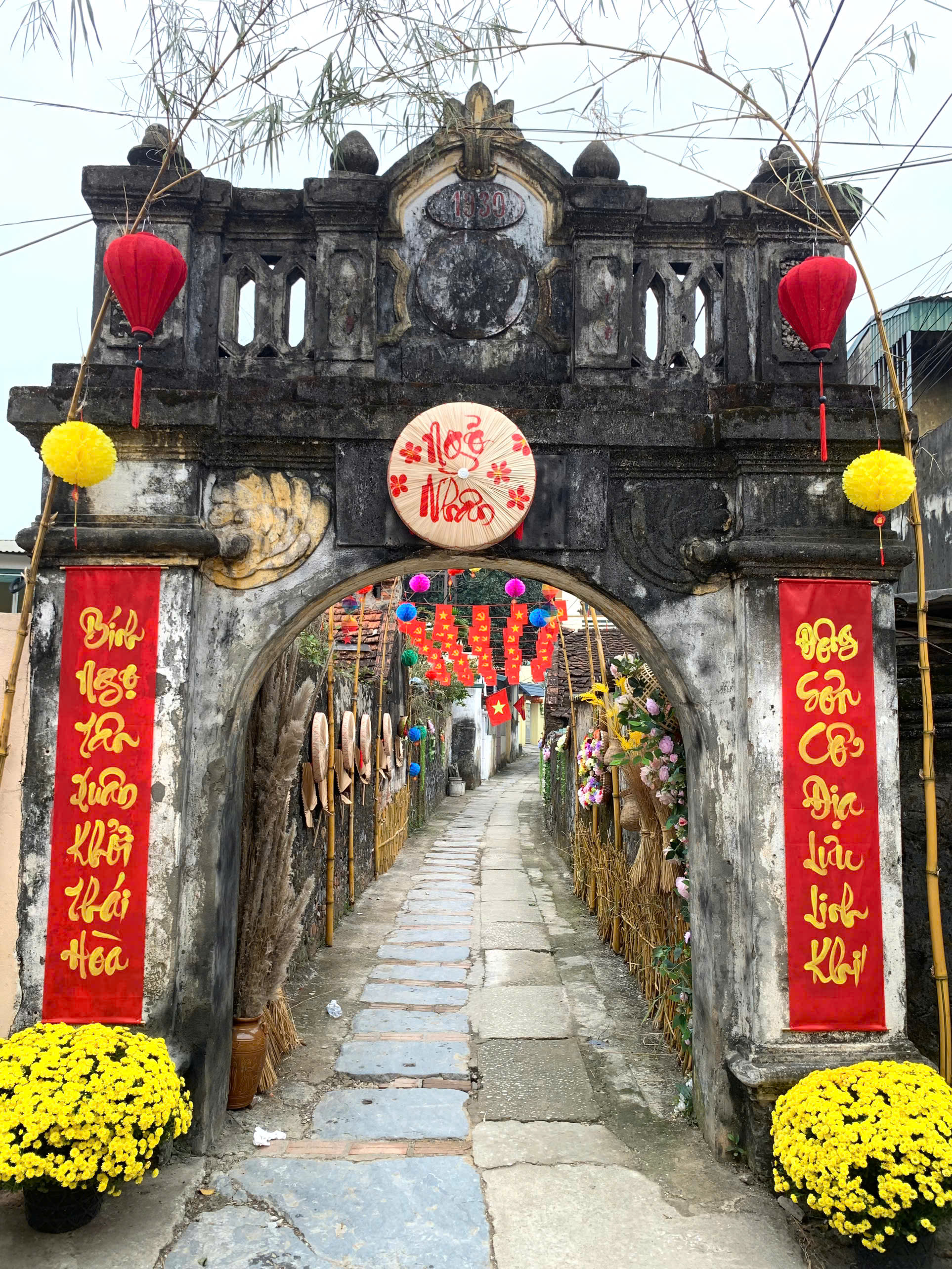 Anh-tin-bai