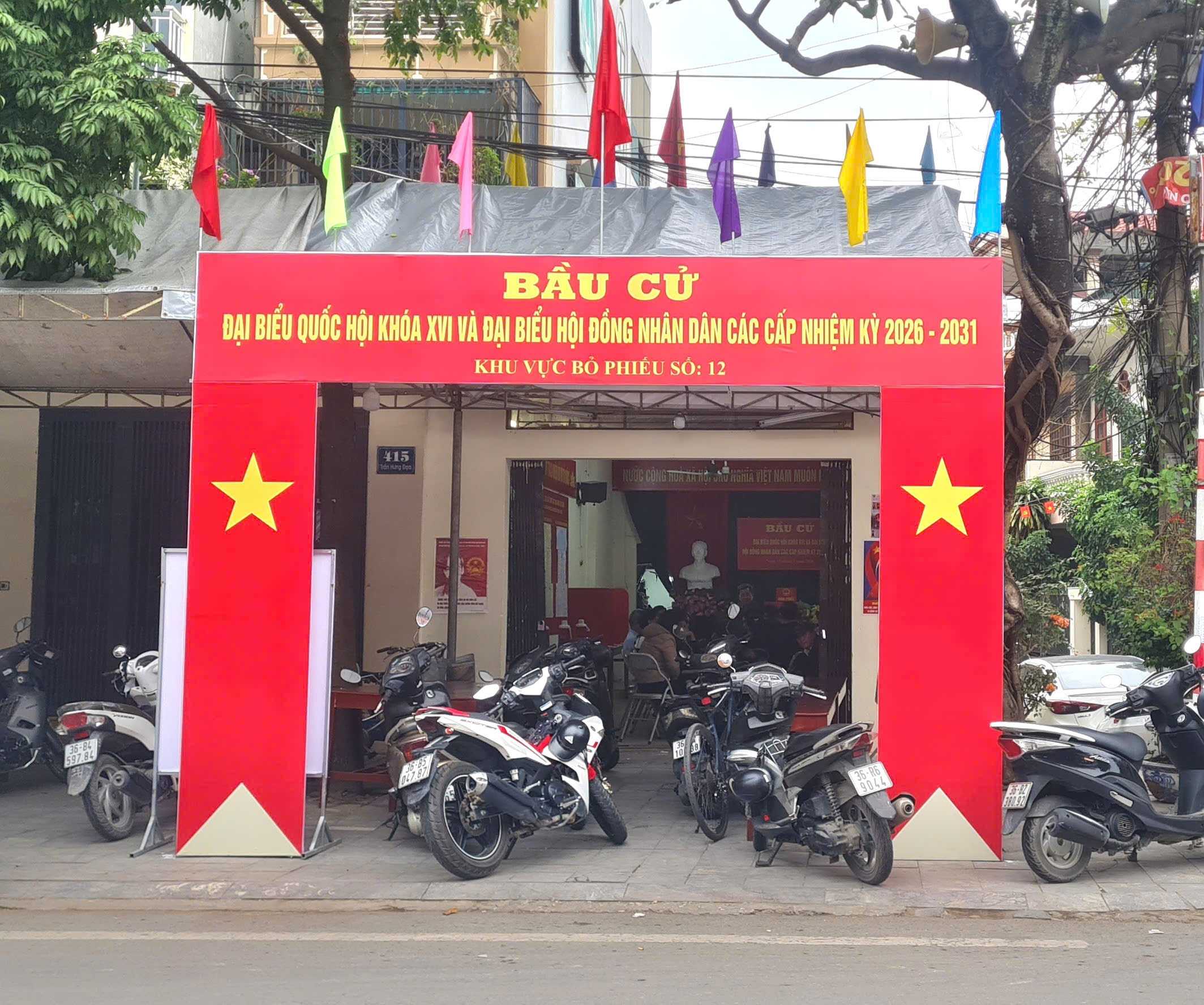Anh-tin-bai