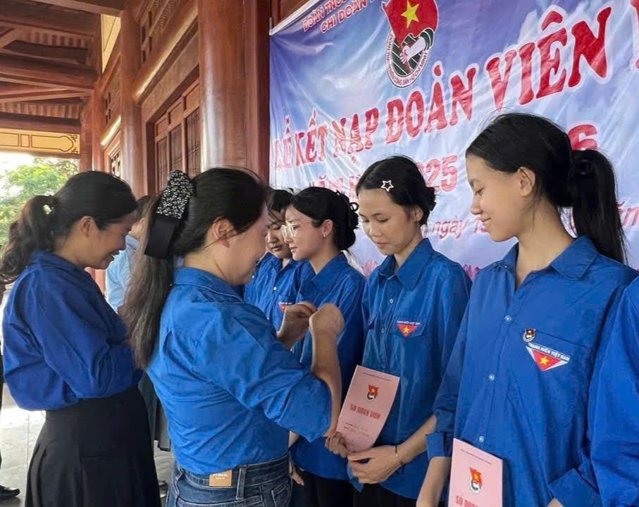 Anh-tin-bai