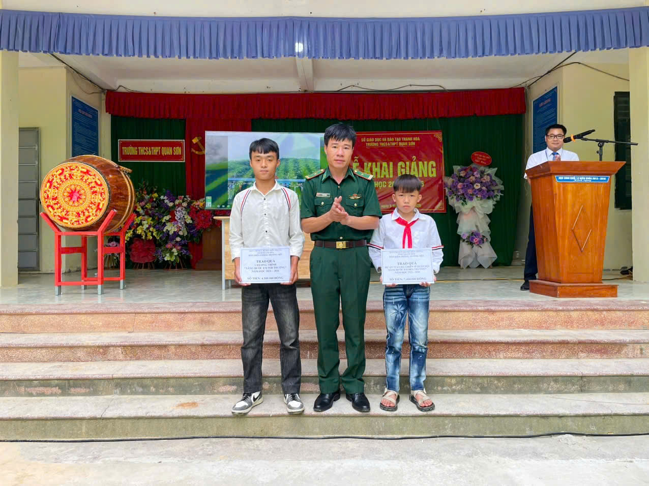 Anh-tin-bai