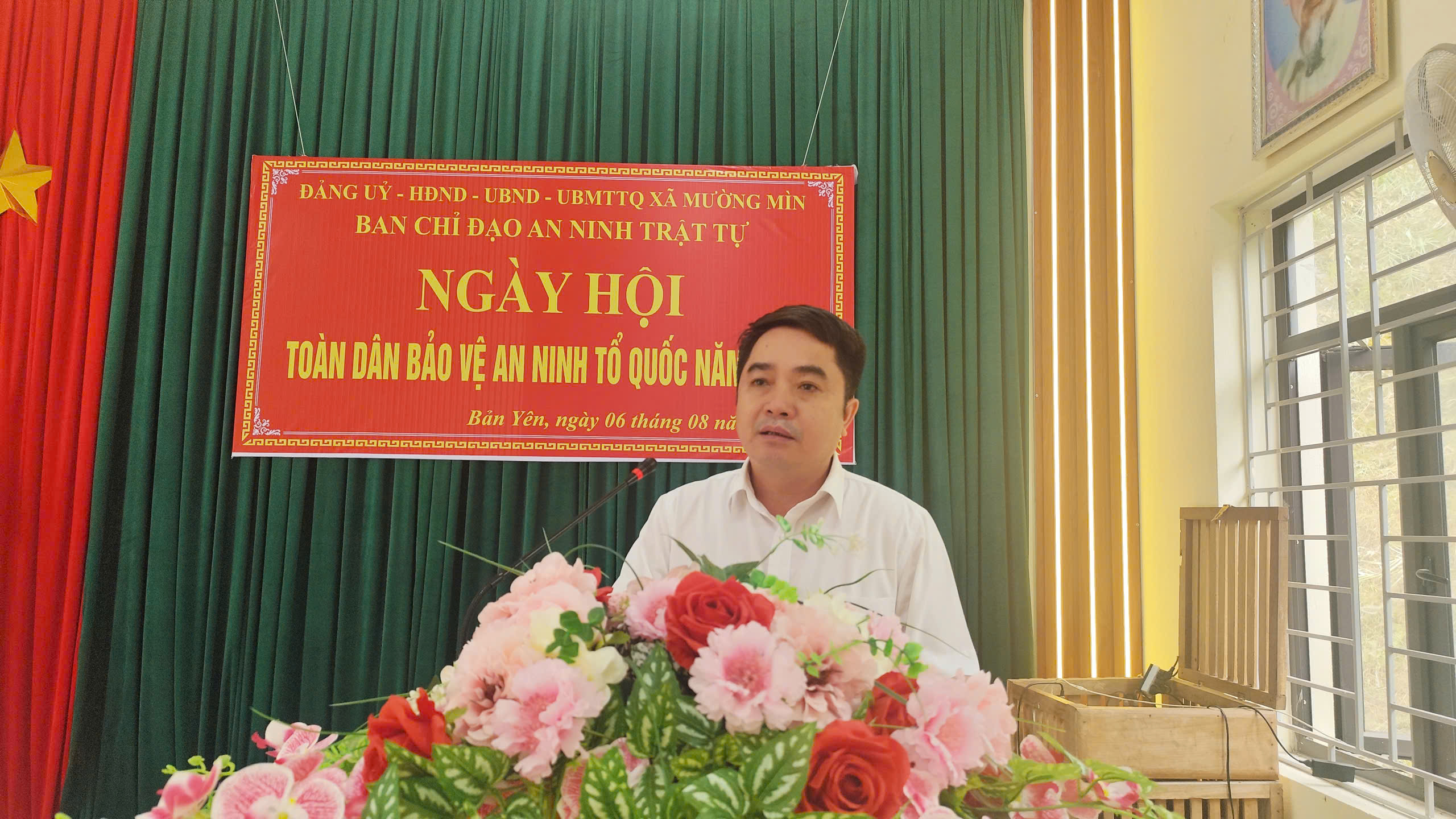 Anh-tin-bai