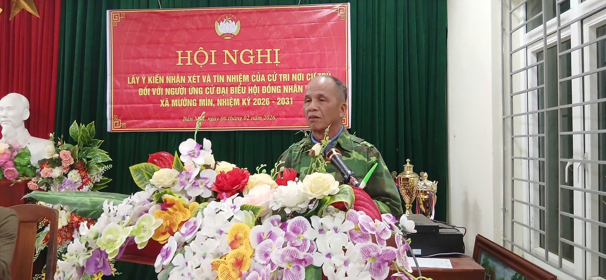 Anh-tin-bai