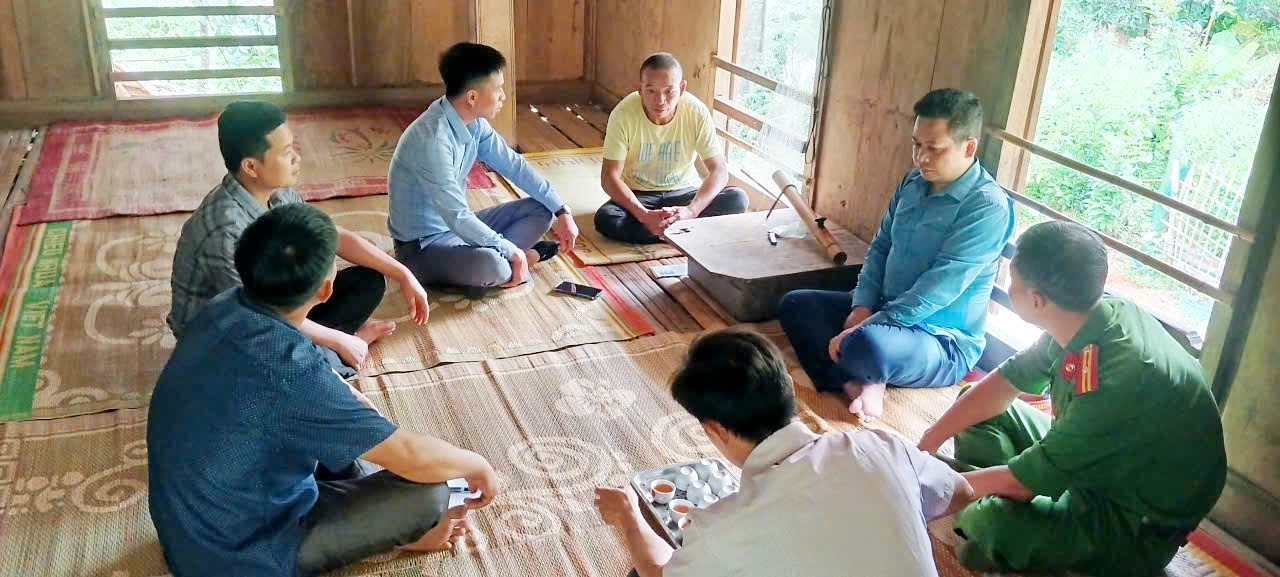 Anh-tin-bai