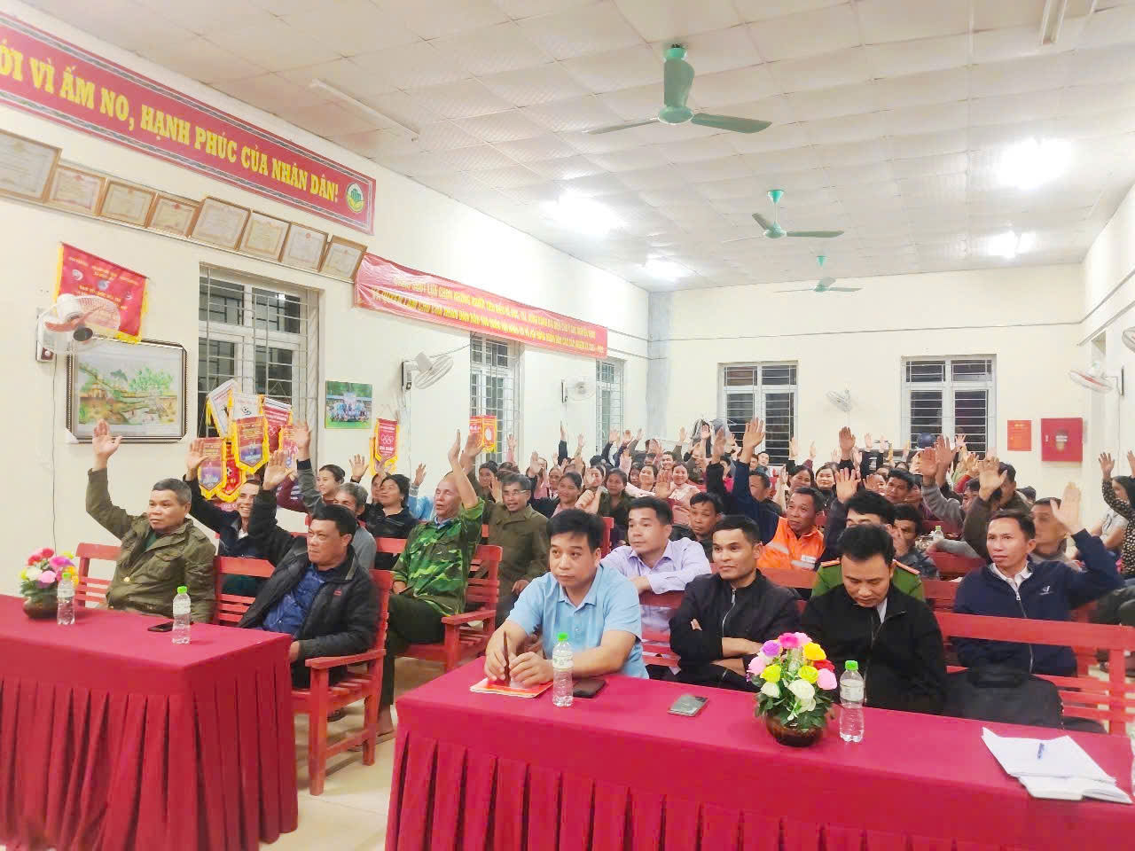 Bản Mìn xã Mường Mìn tổ chức Hội nghị cử tri nơi cư trú cho 04 người ứng cử đại biểu HĐND xã nhiệm kỳ 2026 – 2031.