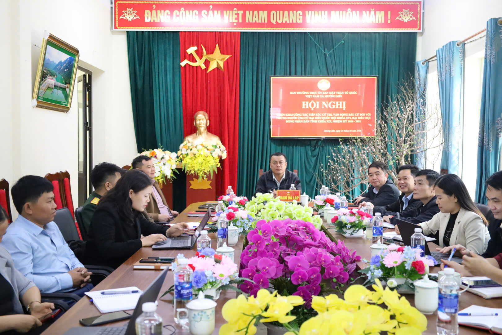 Anh-tin-bai