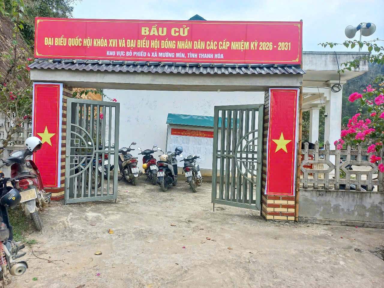 Anh-tin-bai