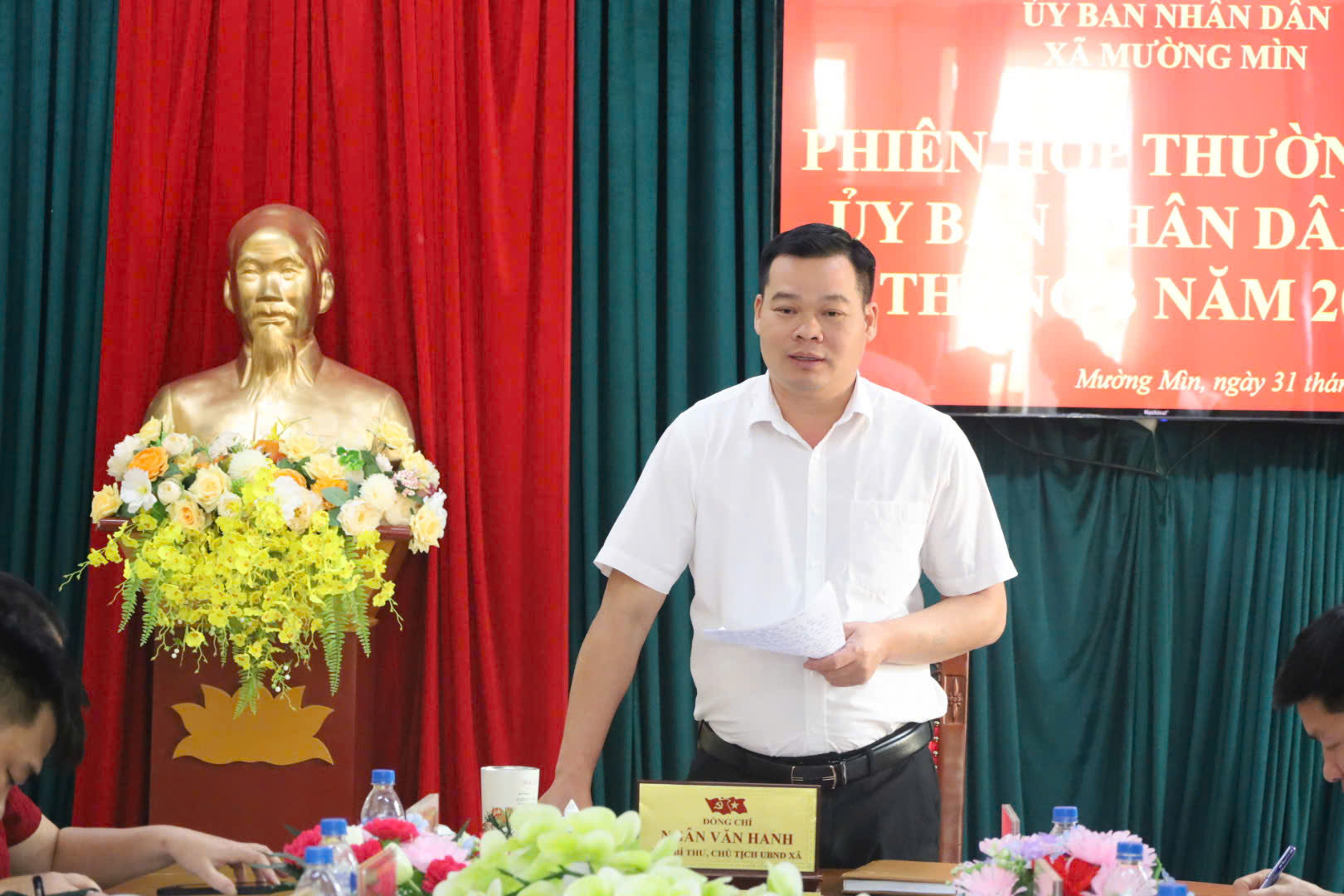 Anh-tin-bai