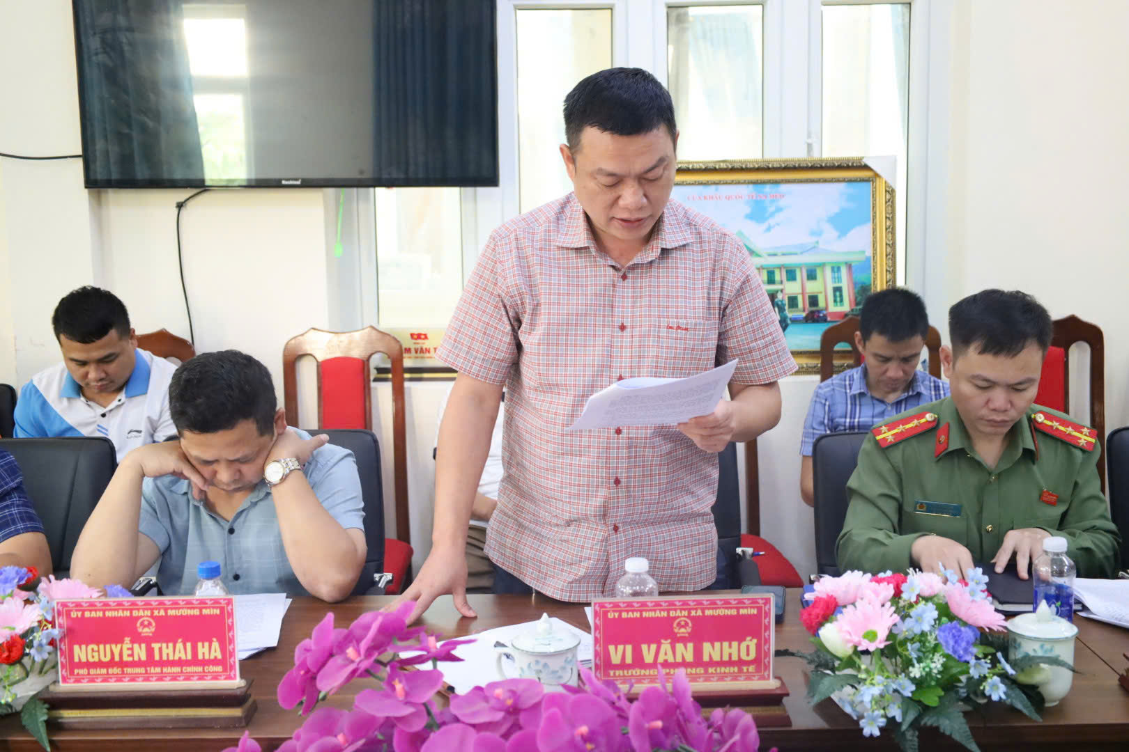 Anh-tin-bai