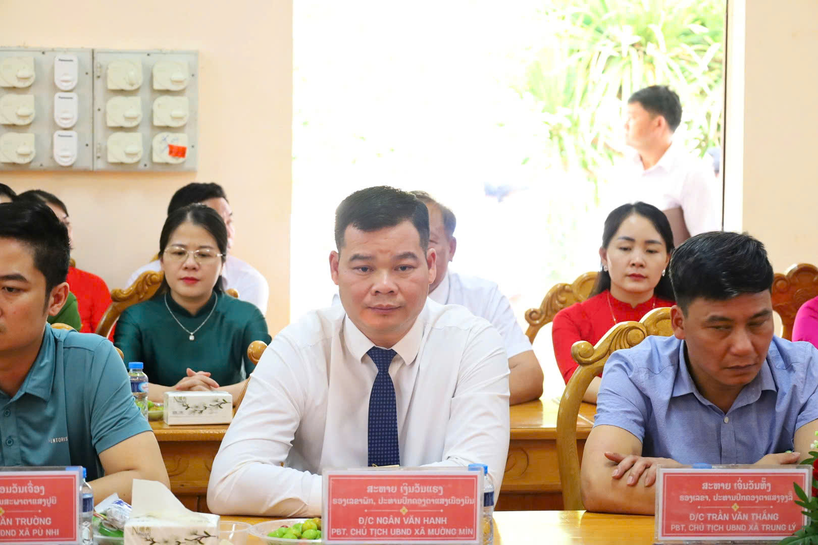 Anh-tin-bai