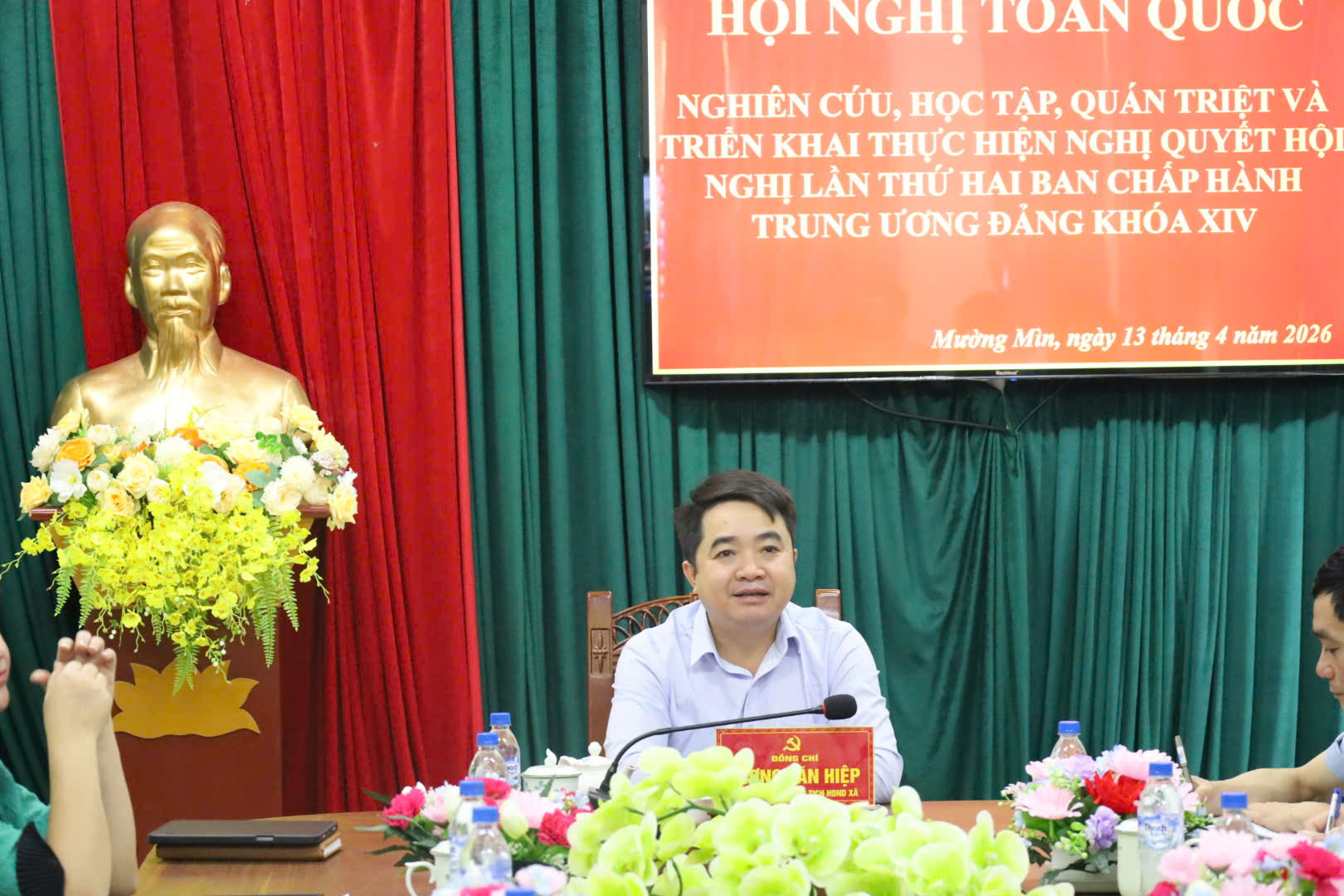 Anh-tin-bai