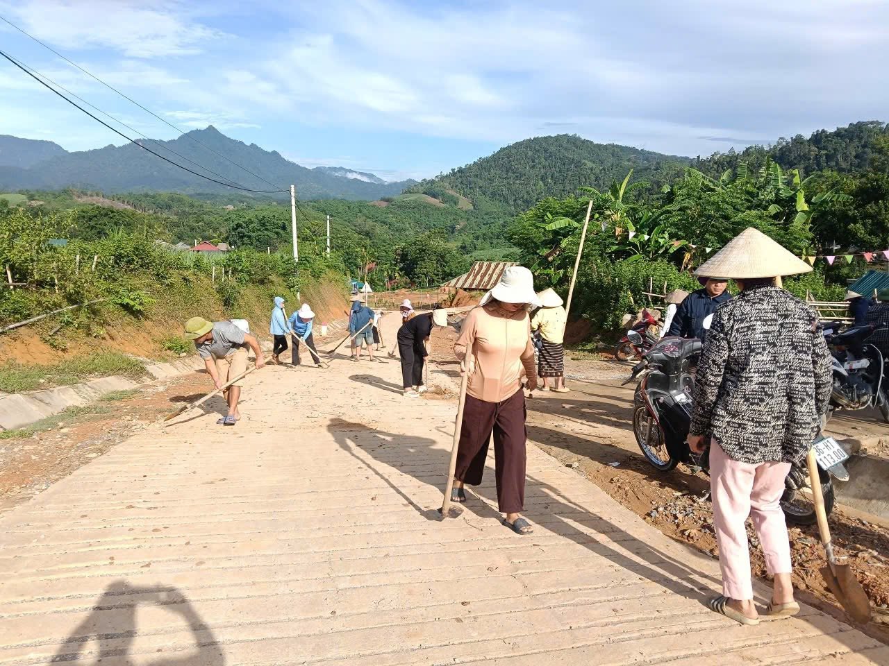 Anh-tin-bai