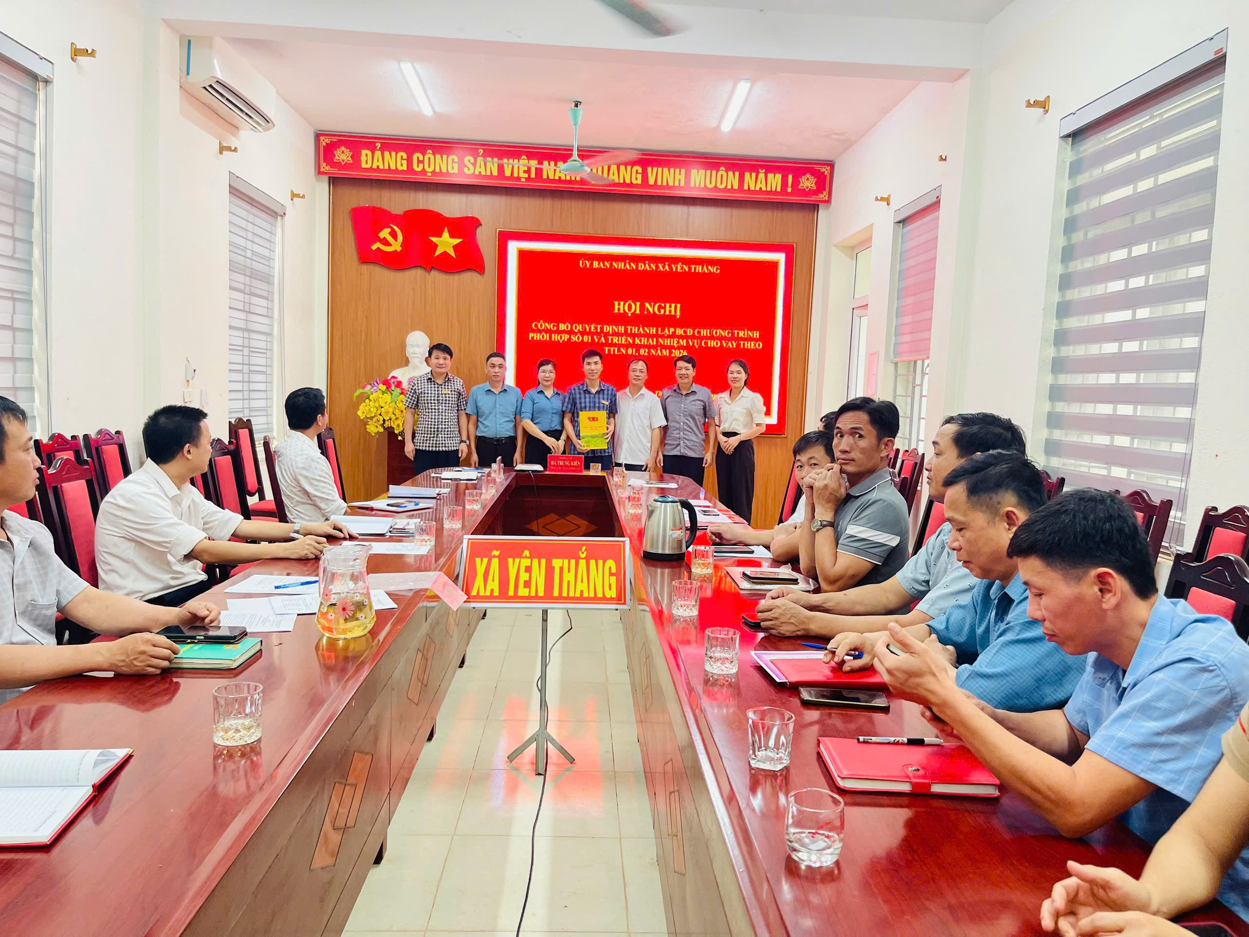 XÃ YÊN THẮNG CÔNG BỐ QUYẾT ĐỊNH THÀNH LẬP BAN CHỈ ĐẠO CHƯƠNG TRÌNH PHỐI HỢP VÀ TRIỂN KHAI NHIỆM VỤ CHO VAY THEO THỎA THUẬN LIÊN NGÀNH 01, 02 NĂM 2026