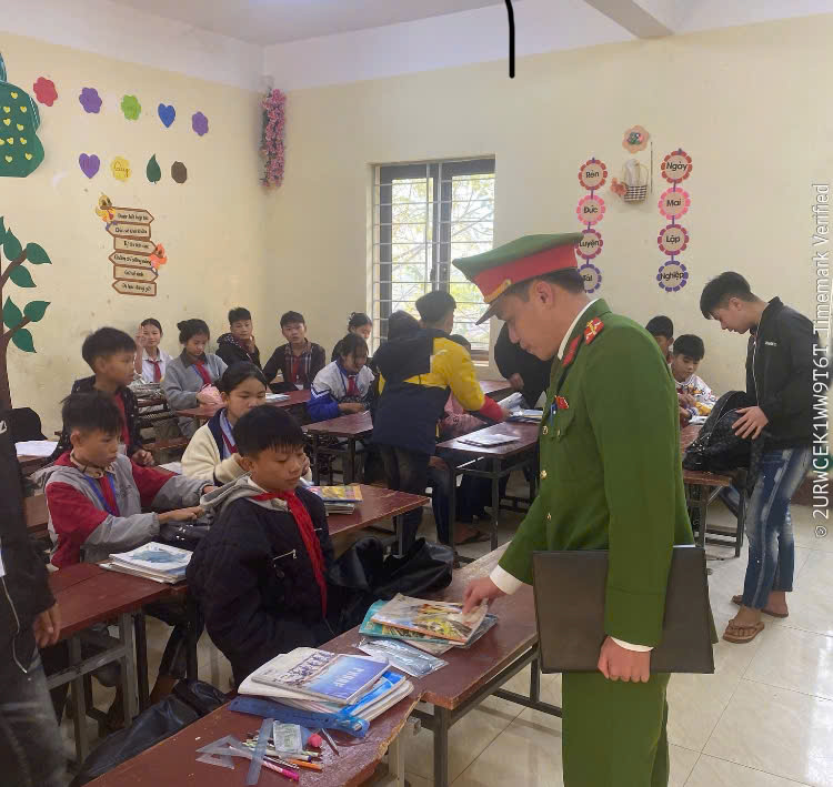 Anh-tin-bai