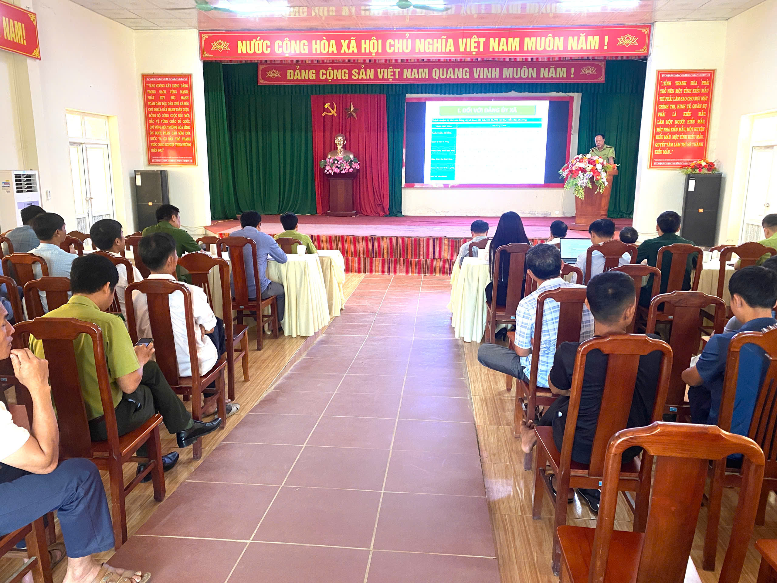  HẠT KIỂM LÂM LANG CHÁNH QUÁN TRIỆT VÀ TRIỂN KHAI THỰC HIỆN NGHỊ ĐỊNH SỐ 146/2026/NĐ-CP VỀ XỬ PHẠT VI PHẠM HÀNH CHÍNH TRONG LĨNH VỰC LÂM NGHIỆP