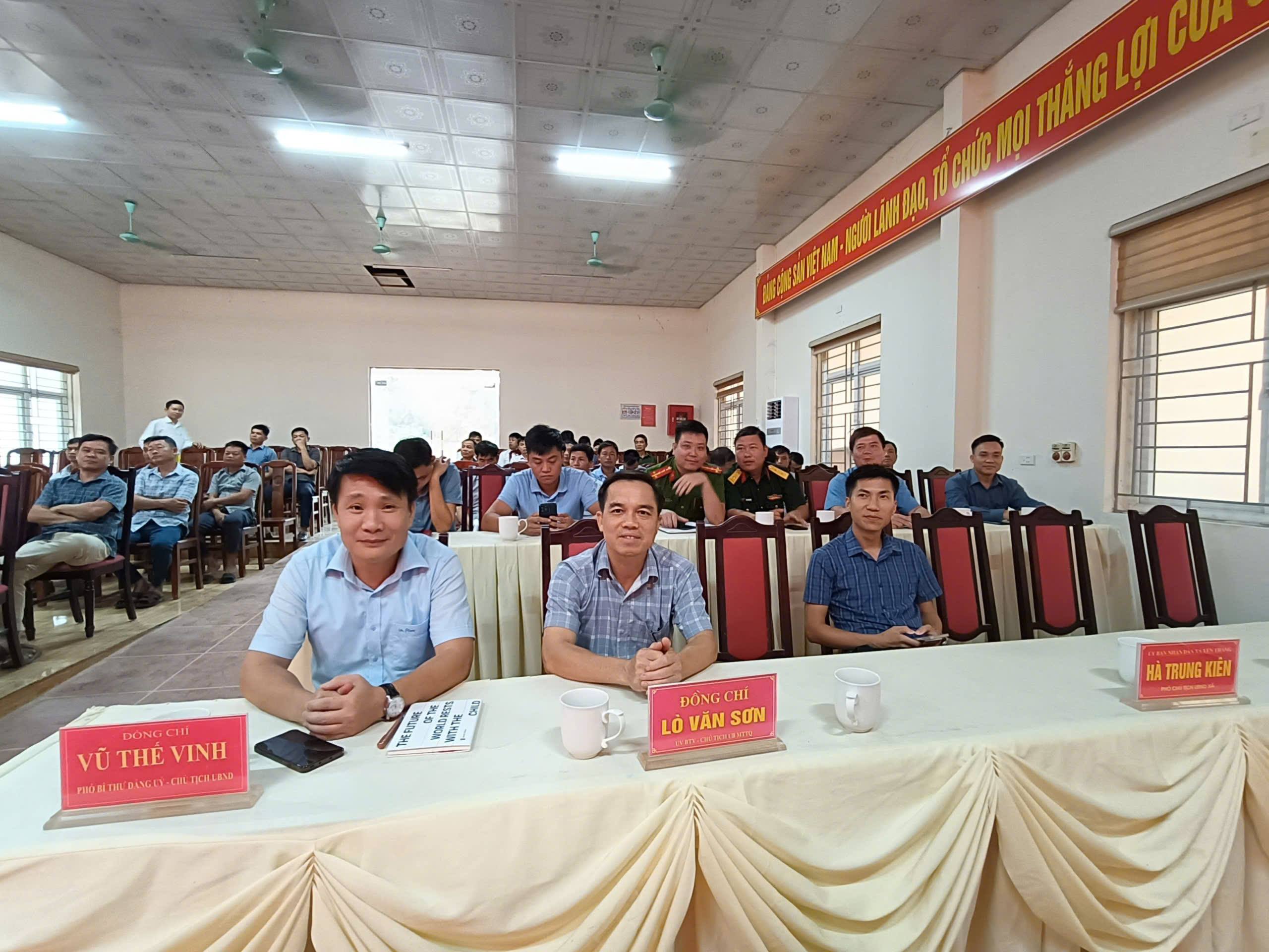 Anh-tin-bai